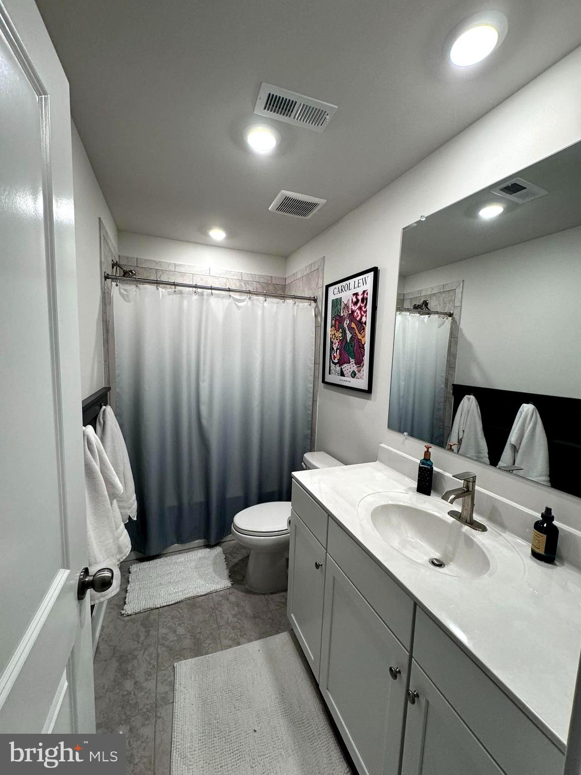 THE WOODS AT MYRTLE POINT - Residential Lease