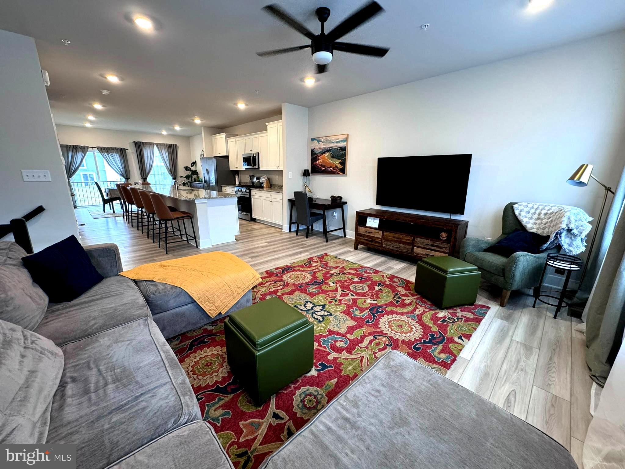 THE WOODS AT MYRTLE POINT - Residential Lease