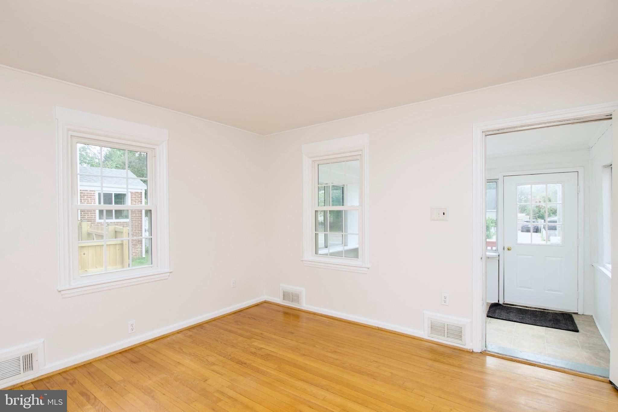 JEFFERSON MANOR - Residential