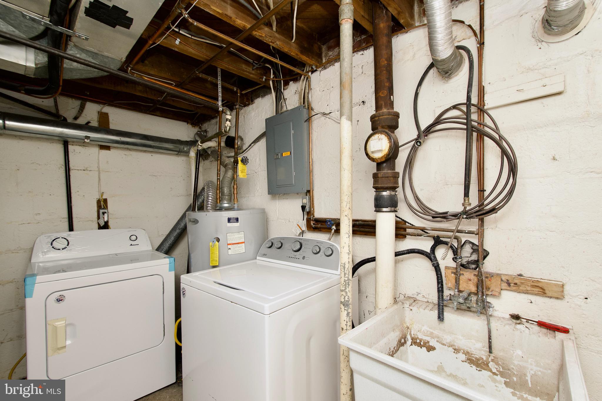 JEFFERSON MANOR - Residential