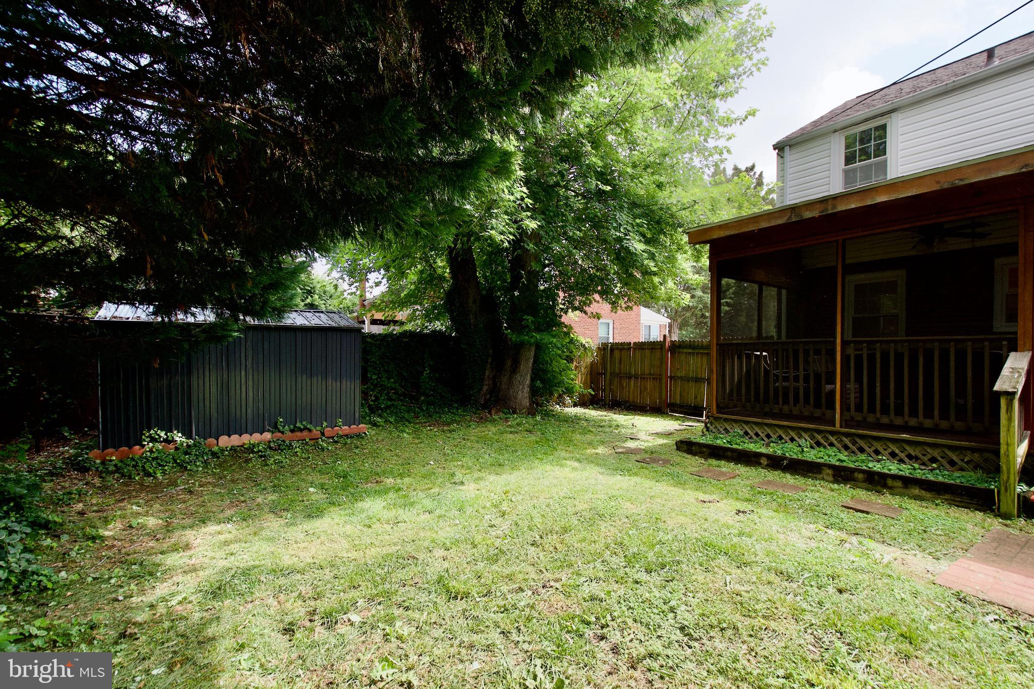 JEFFERSON MANOR - Residential