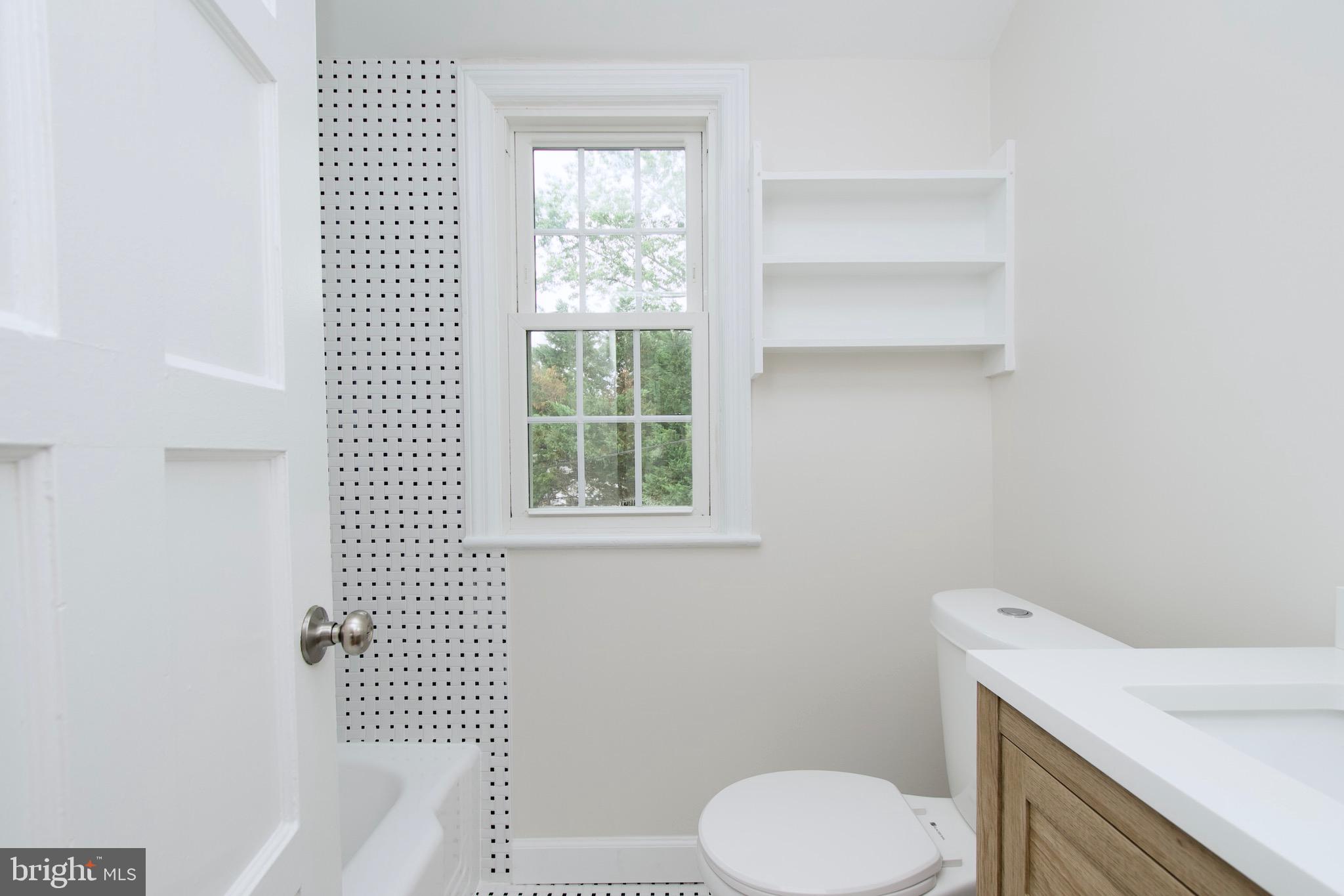 JEFFERSON MANOR - Residential