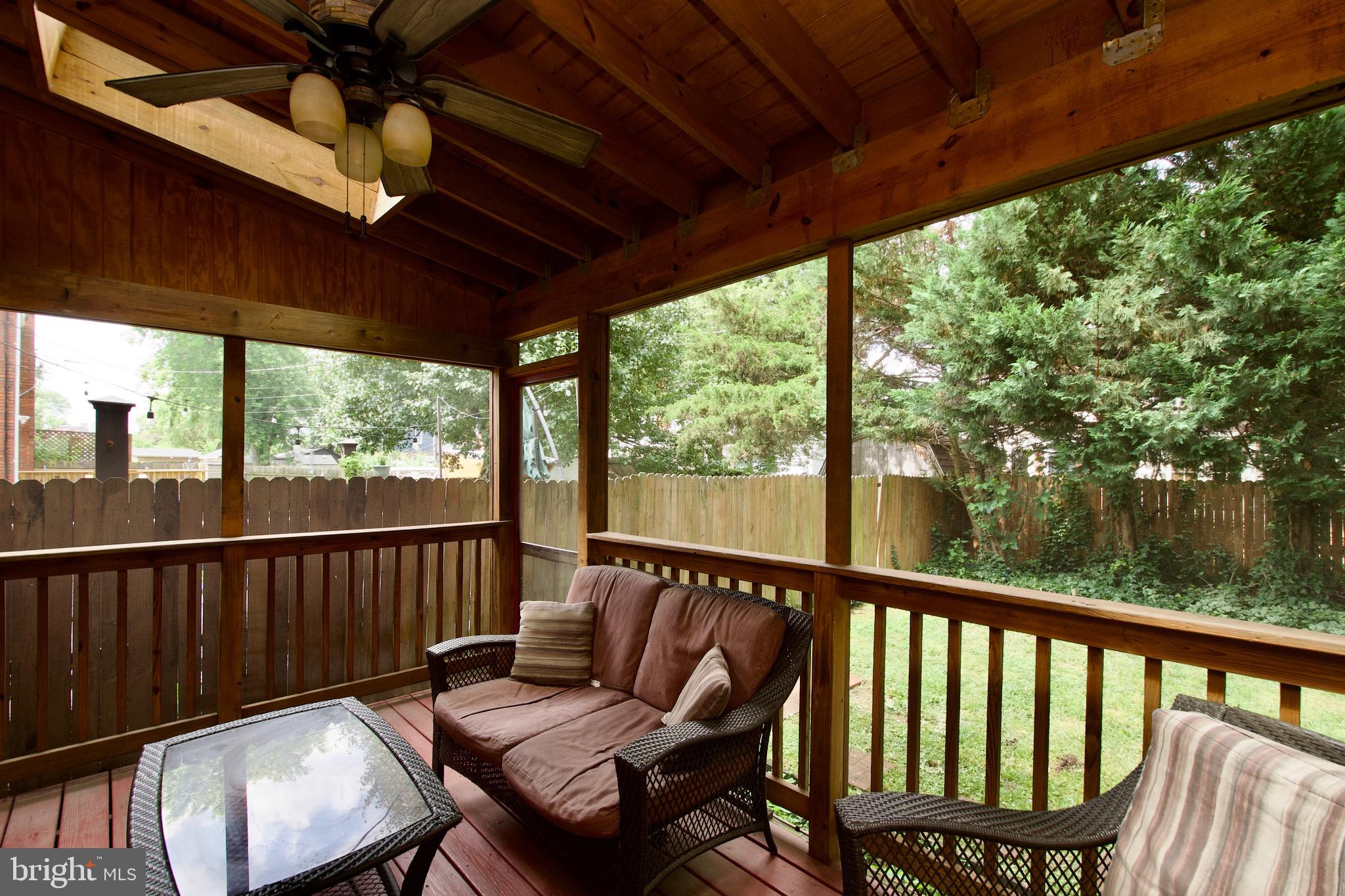 JEFFERSON MANOR - Residential