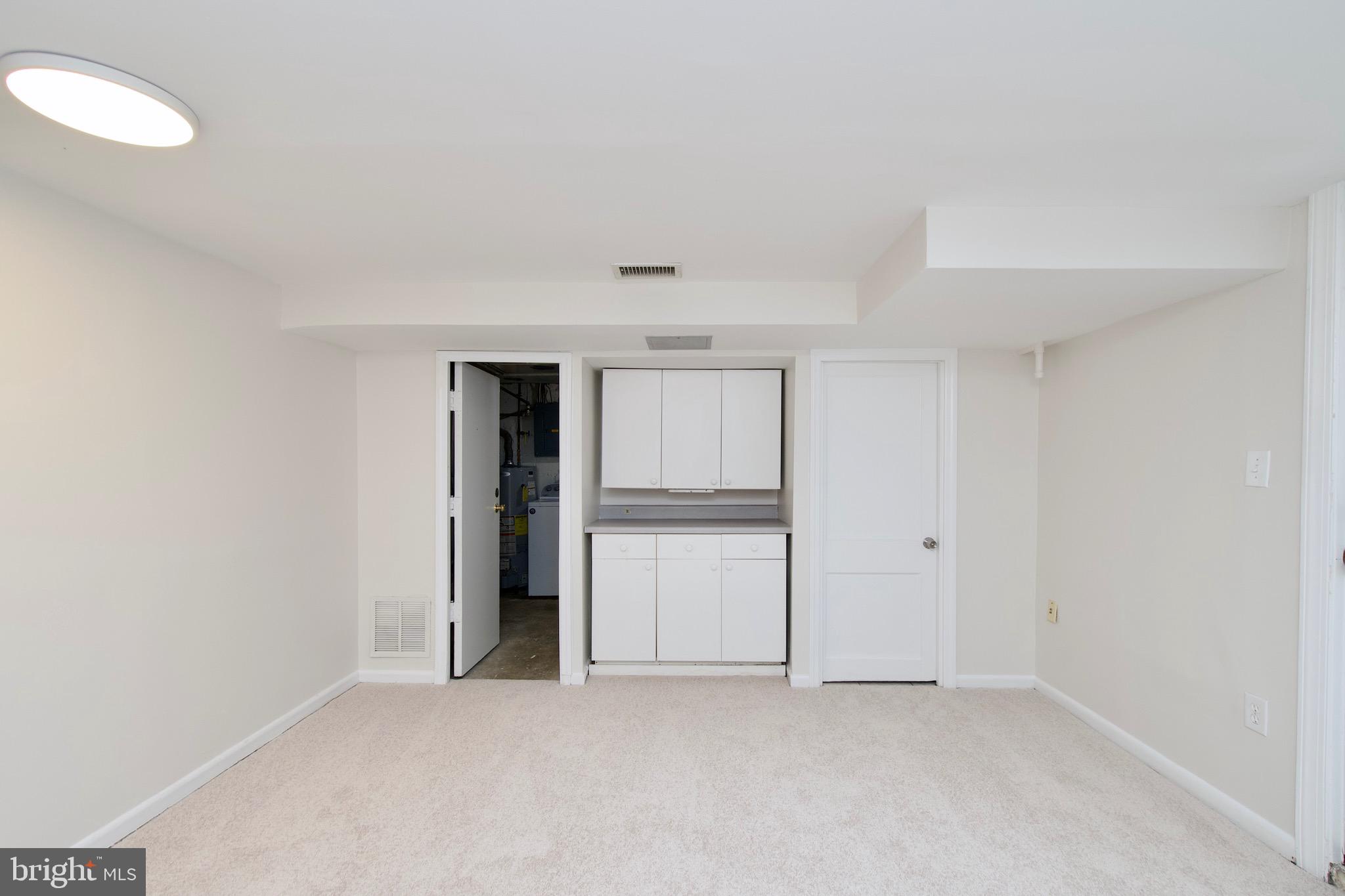 JEFFERSON MANOR - Residential