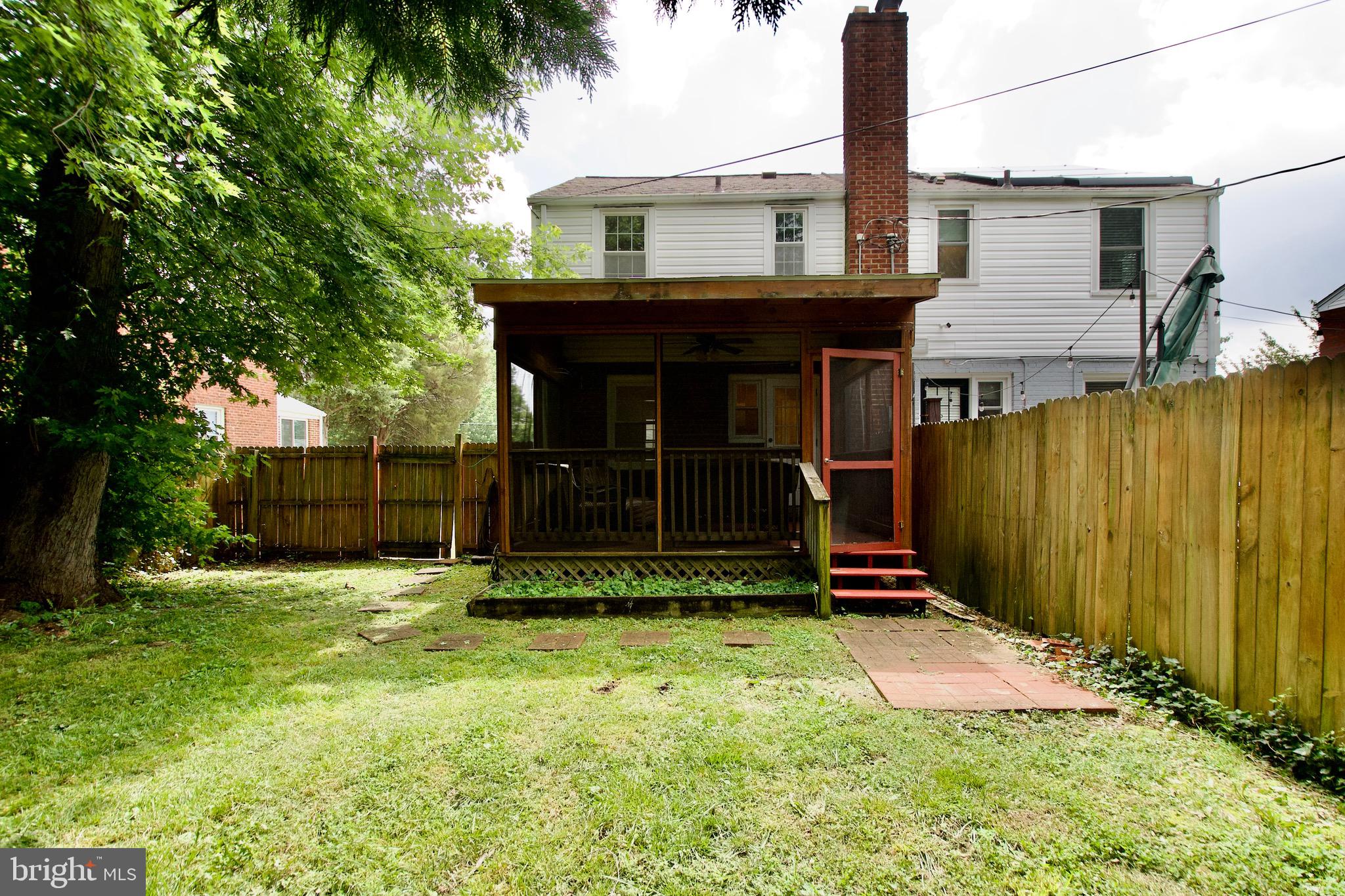 JEFFERSON MANOR - Residential