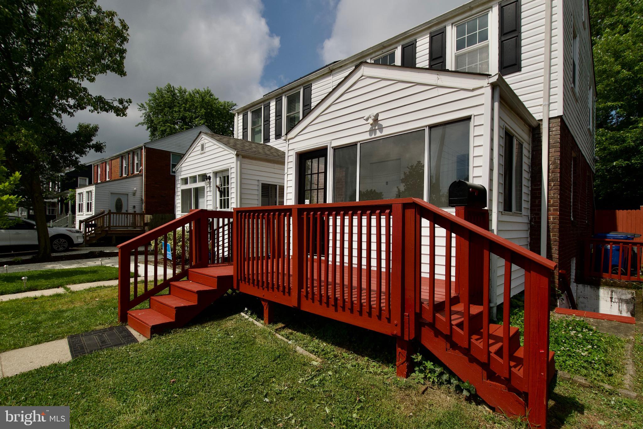 6016 N KINGS HIGHWAY