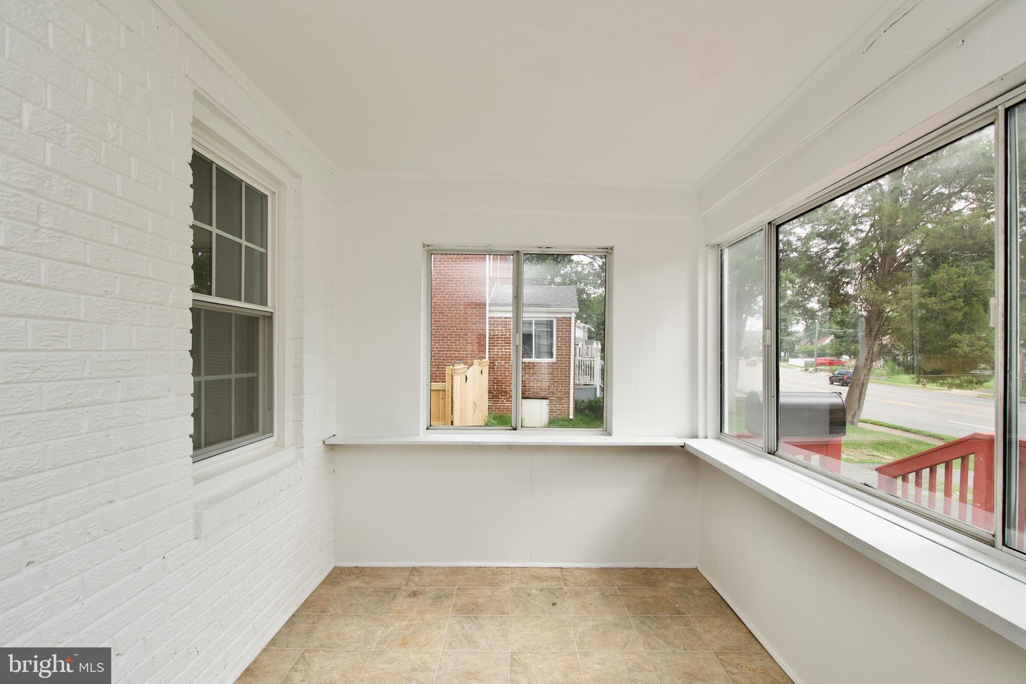 JEFFERSON MANOR - Residential