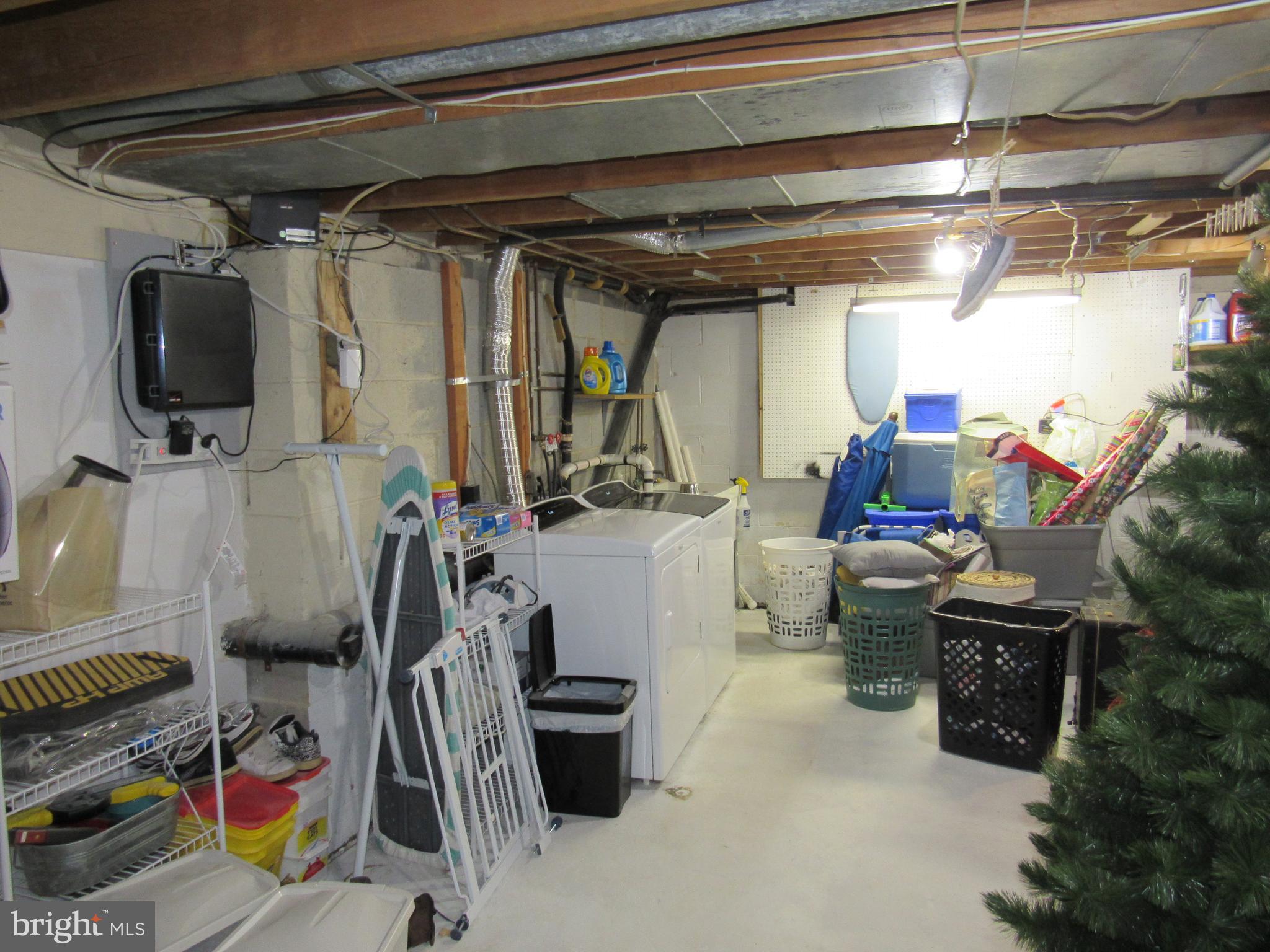 HUNTER CREST - Residential Lease