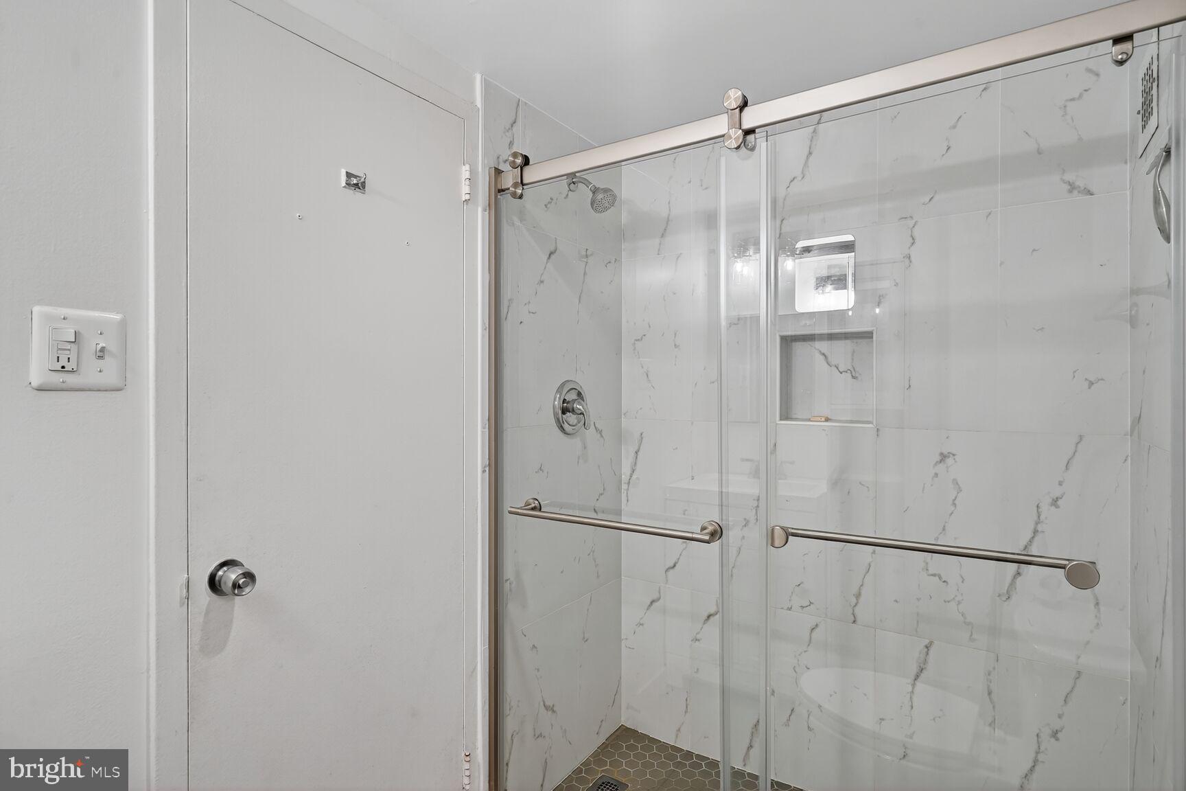 FRIENDSHIP HEIGHTS - Residential Lease