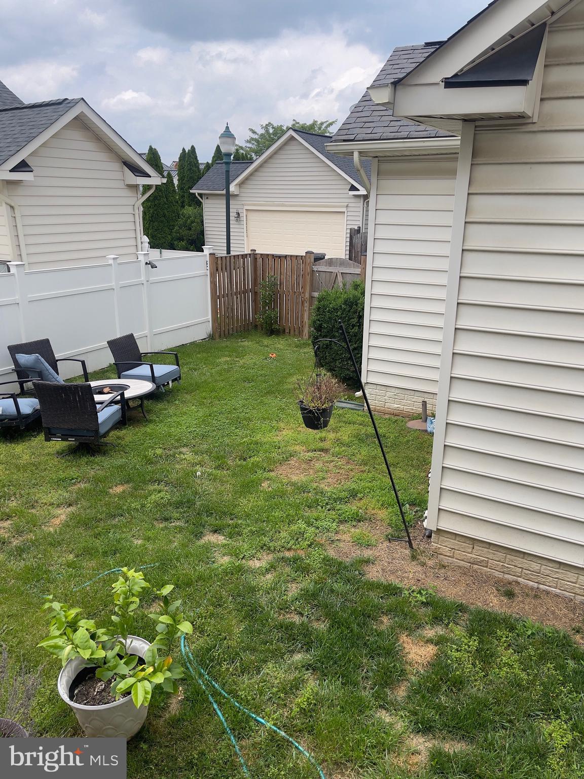 HIGHLANDS AT CLARKSBURG - Residential Lease