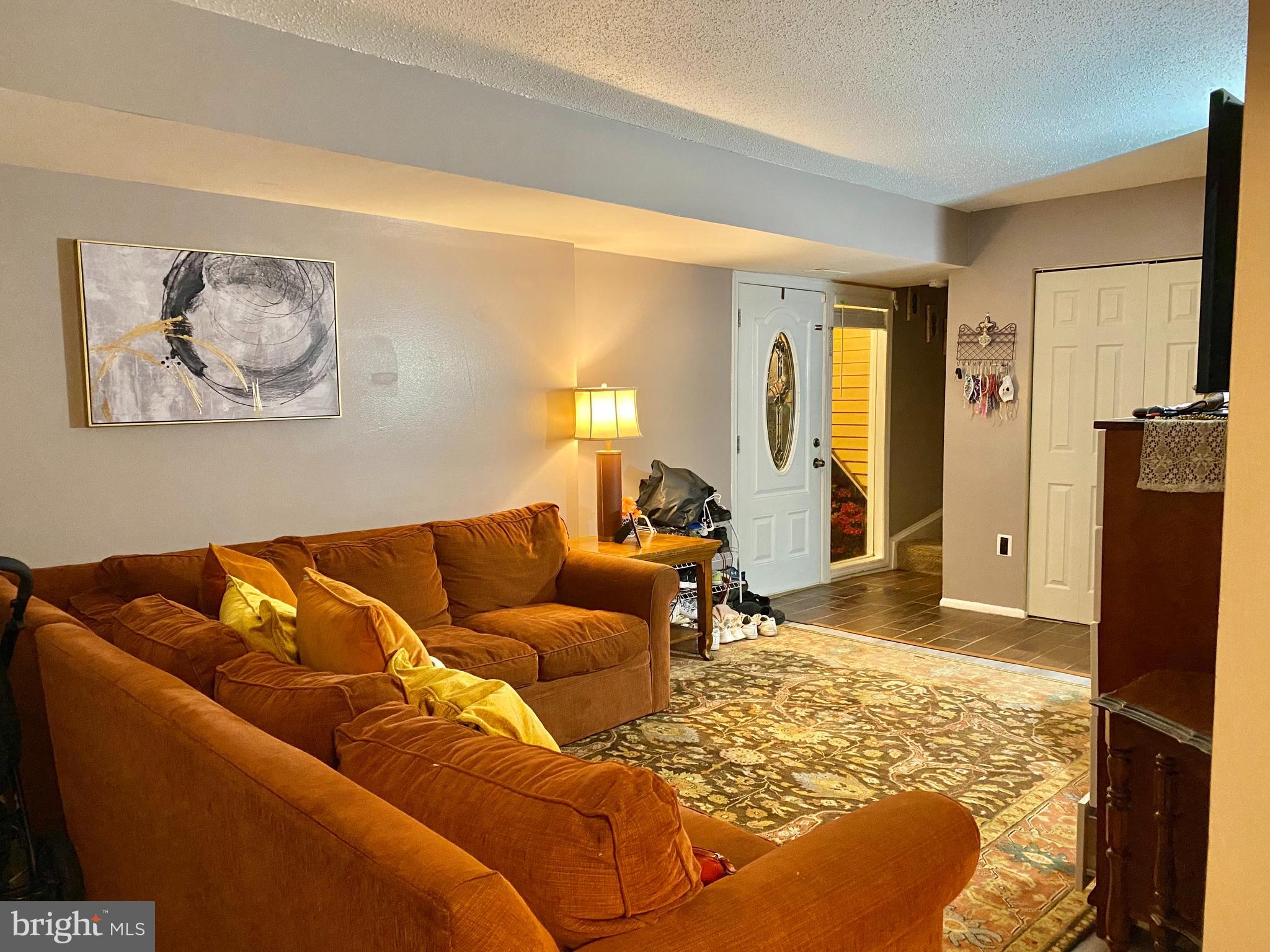 COUNTRYSIDE - Residential