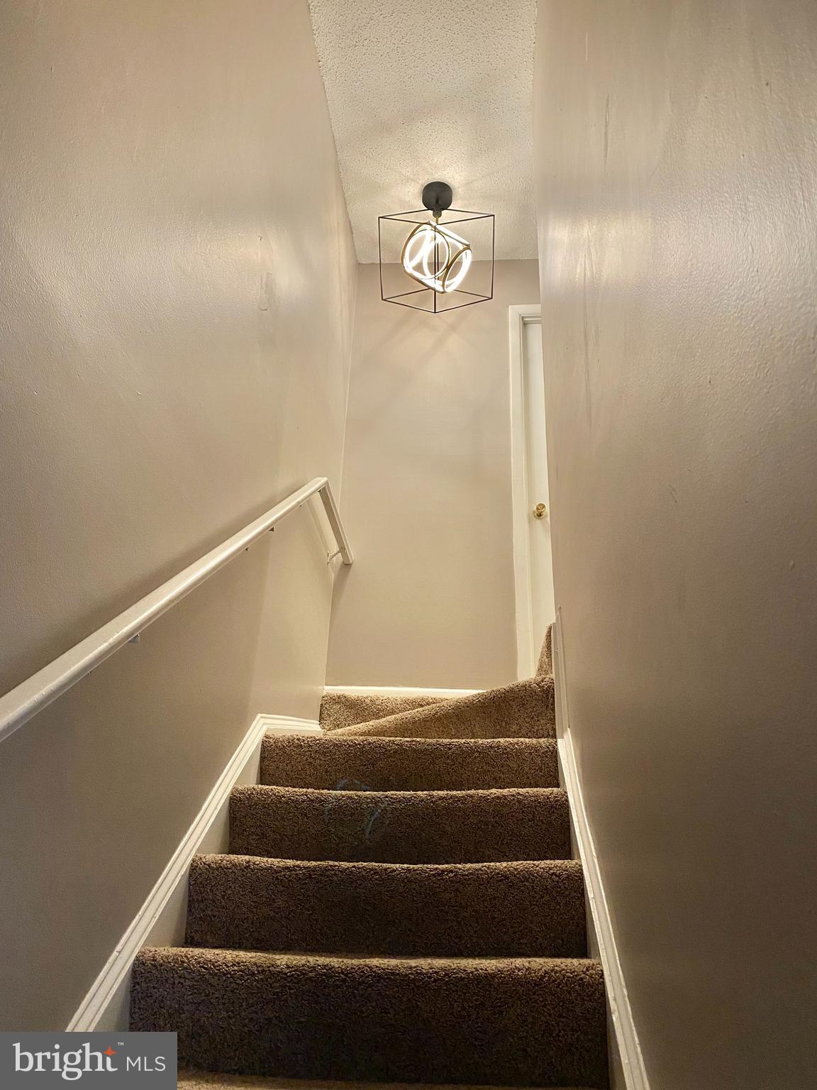 COUNTRYSIDE - Residential