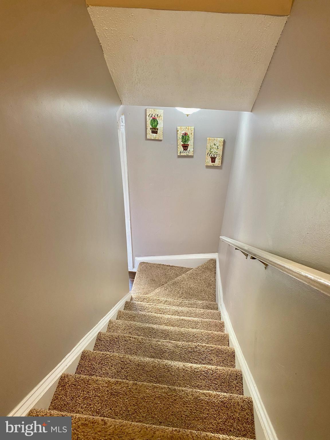 COUNTRYSIDE - Residential