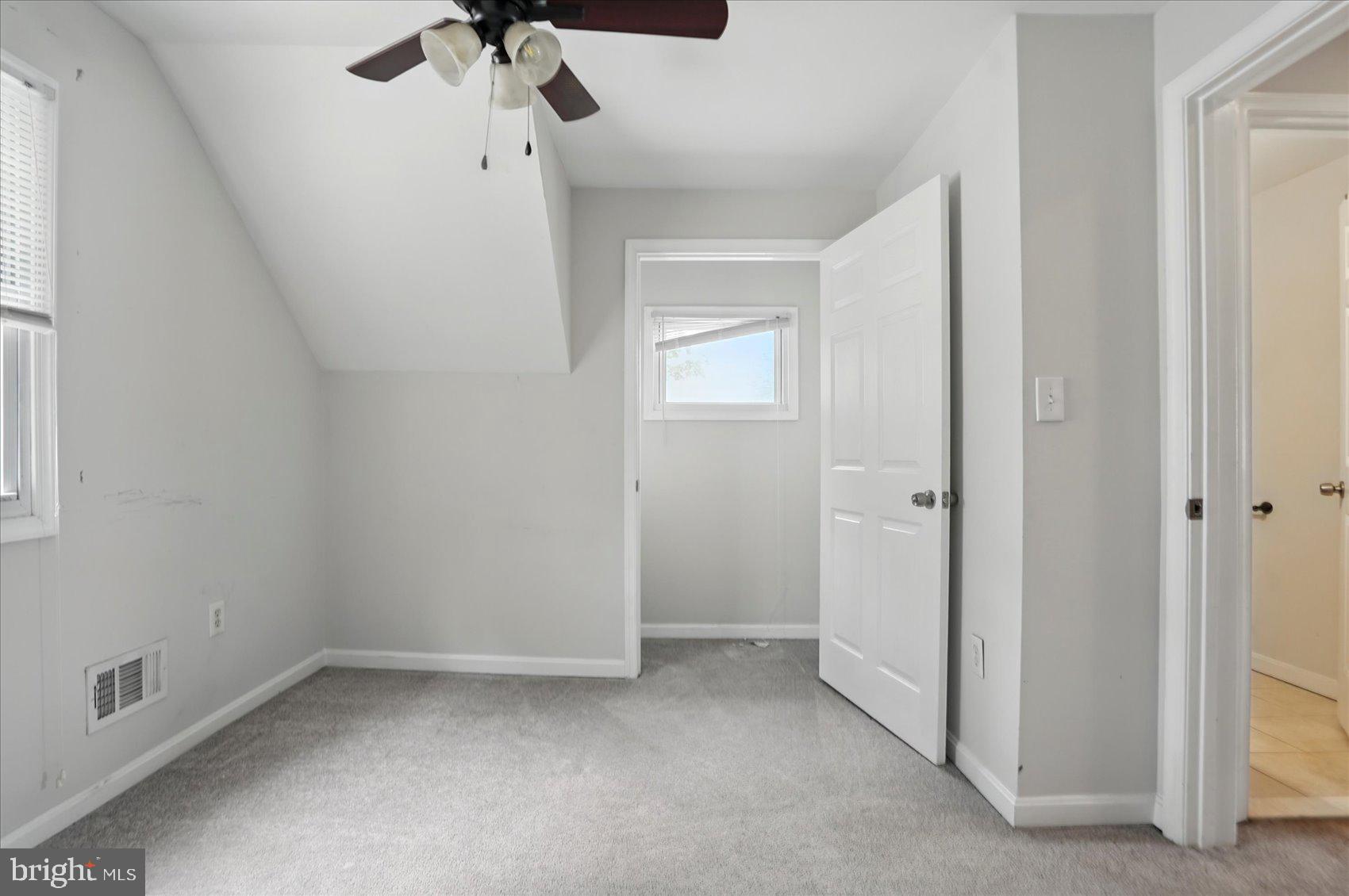 HOWARD PARK - Residential