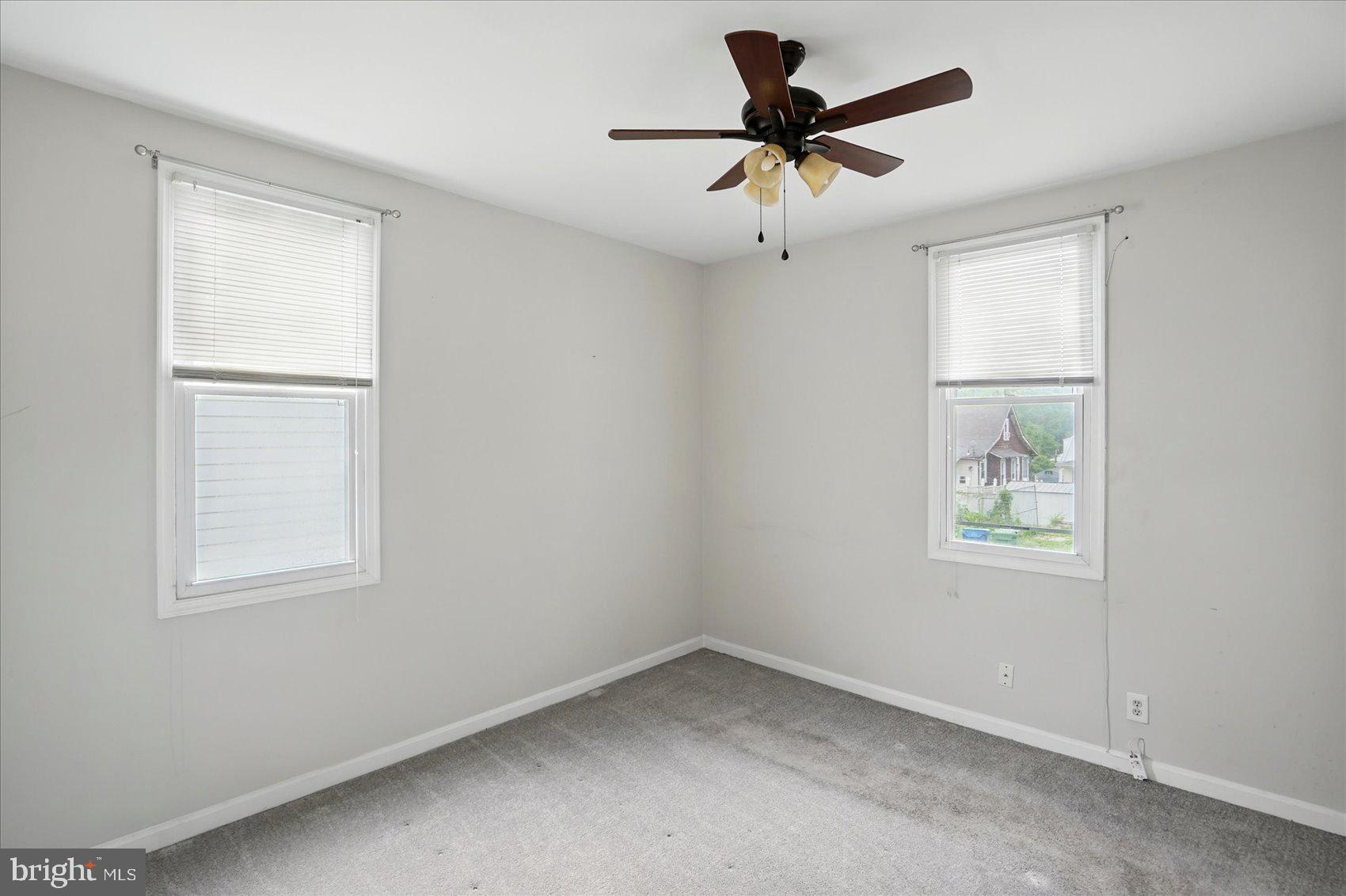 HOWARD PARK - Residential