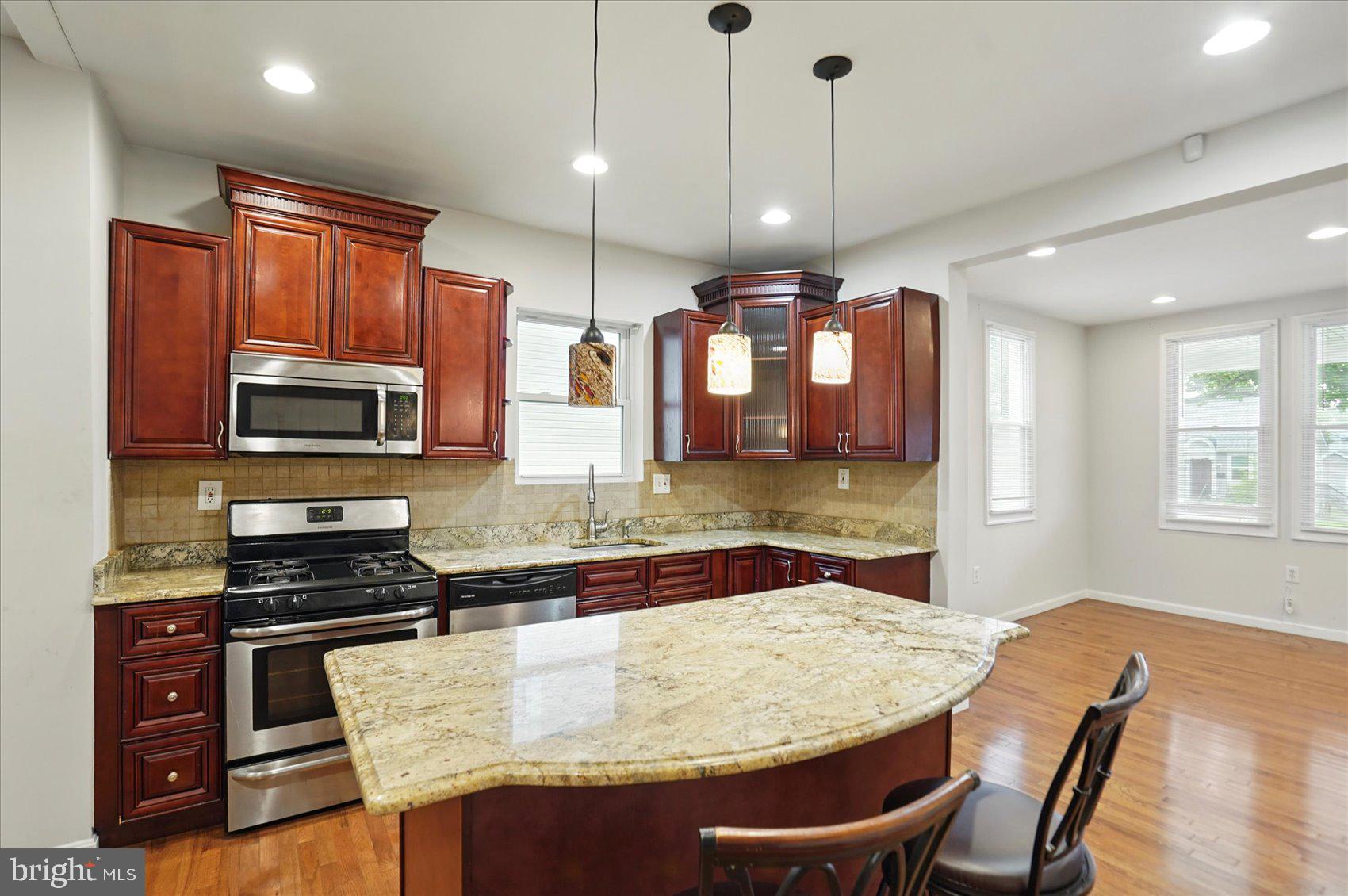 HOWARD PARK - Residential