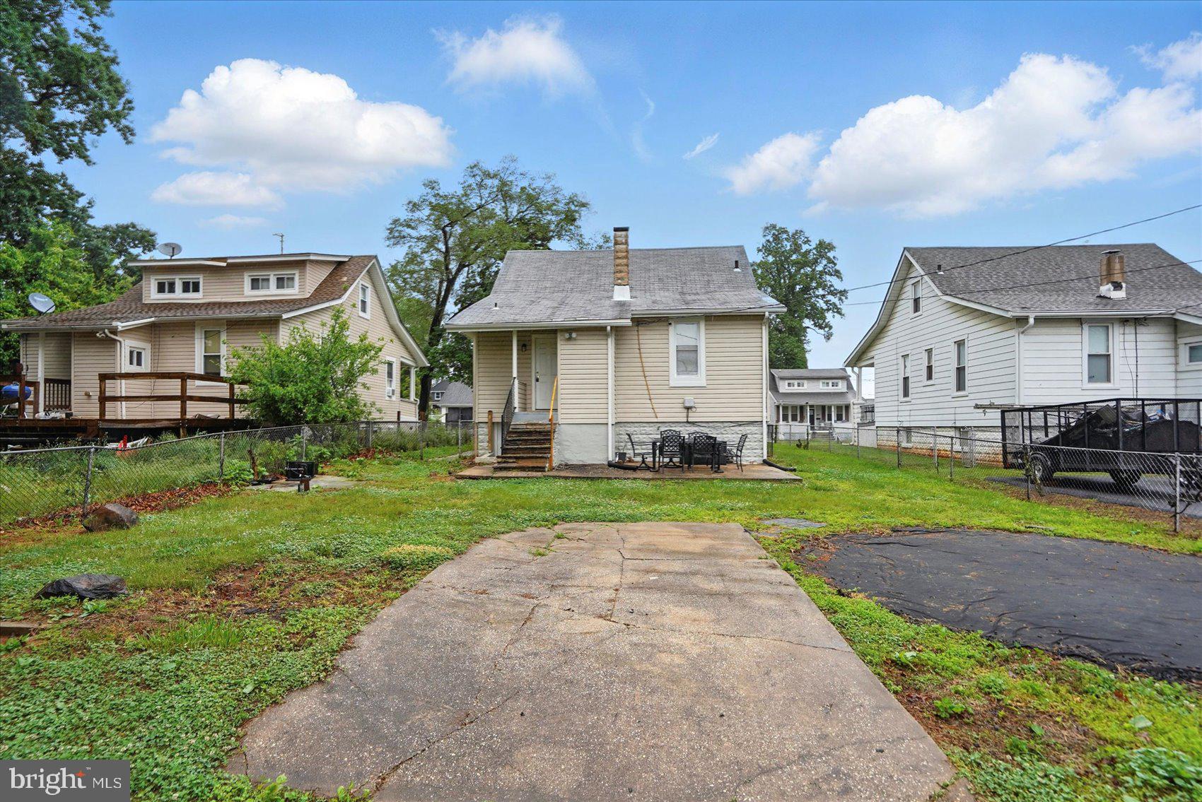 HOWARD PARK - Residential