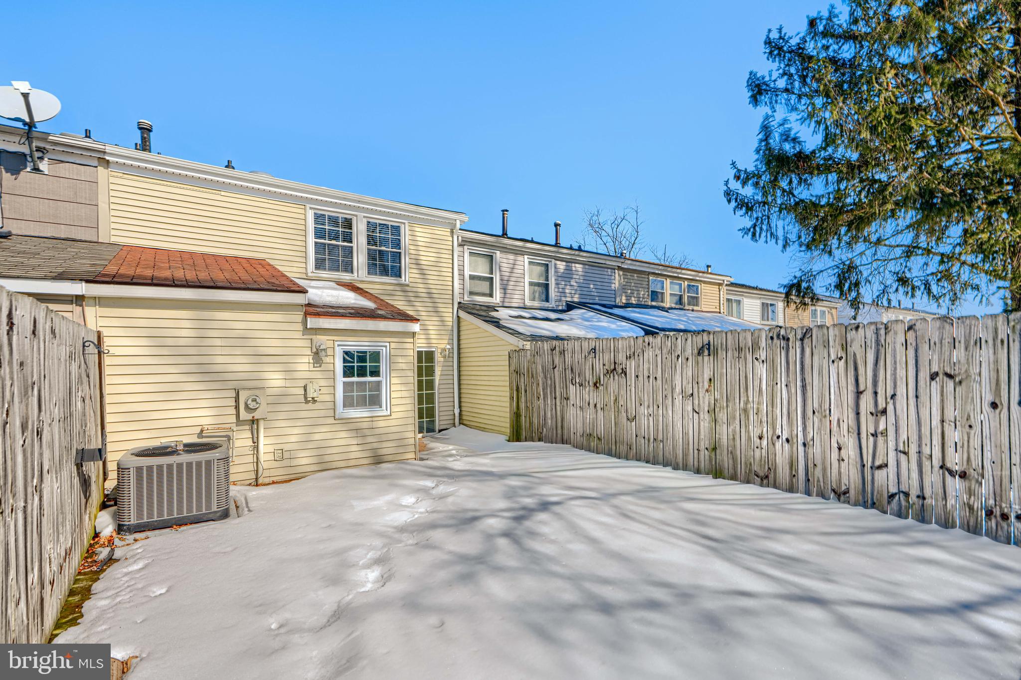 RUMSEY ISLAND - Residential