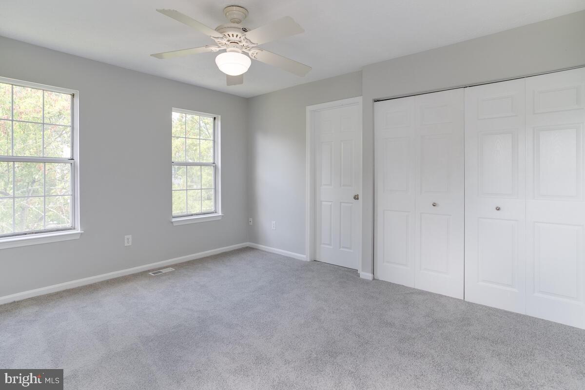 STRATFORD SQUARE - Residential