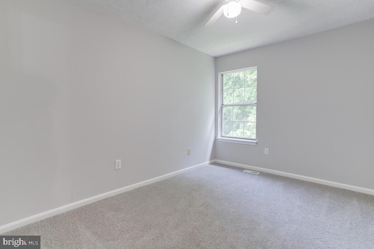 STRATFORD SQUARE - Residential