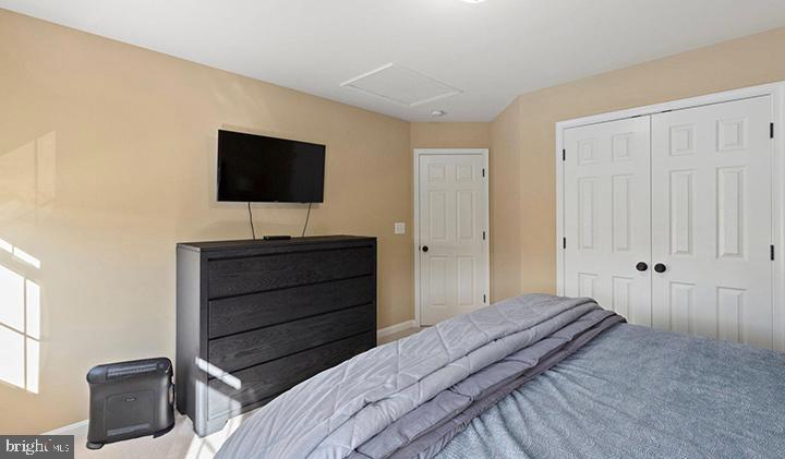 KENSINGTON HILL - Residential Lease