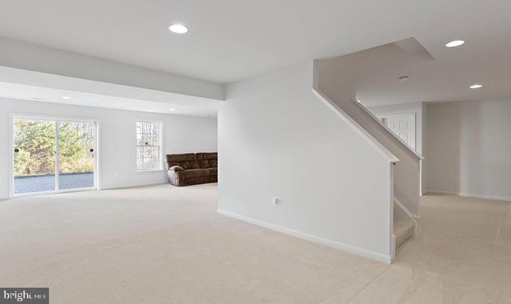 KENSINGTON HILL - Residential Lease