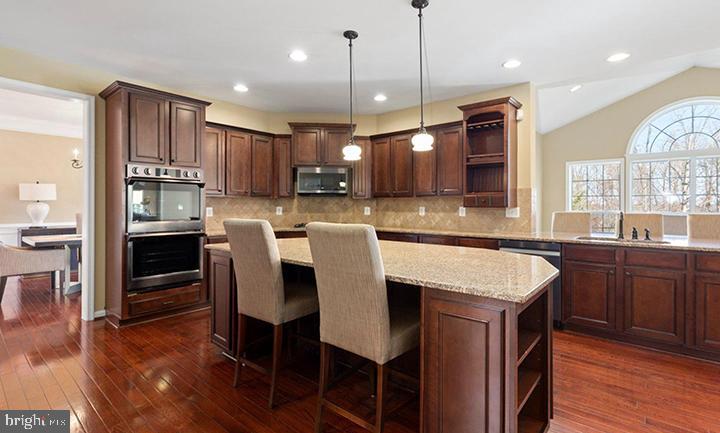 KENSINGTON HILL - Residential Lease