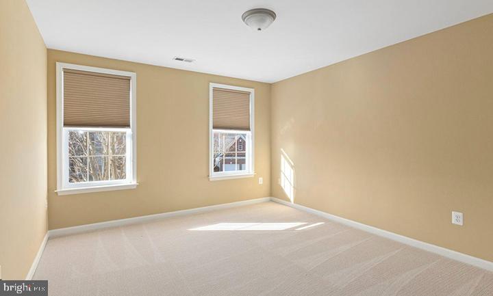 KENSINGTON HILL - Residential Lease