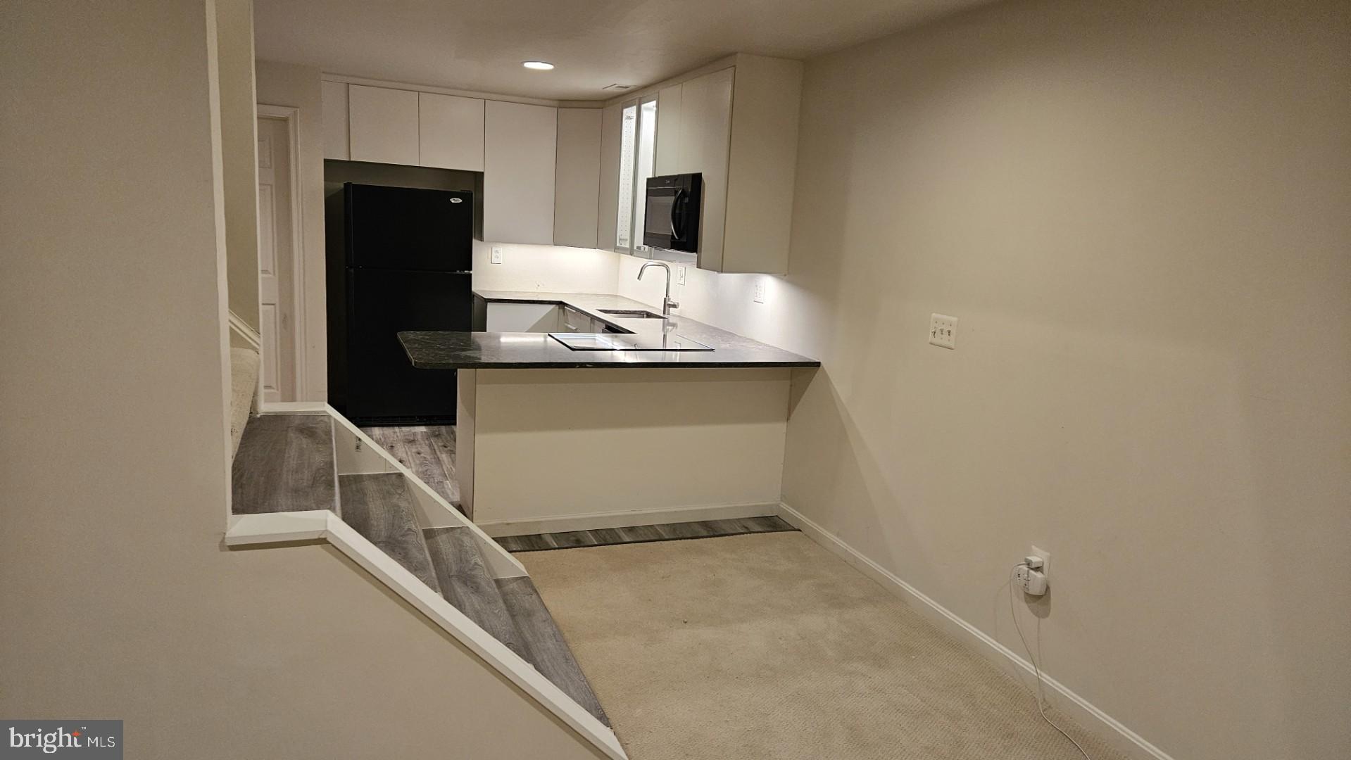 KENSINGTON HILL - Residential Lease