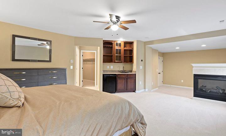 KENSINGTON HILL - Residential Lease