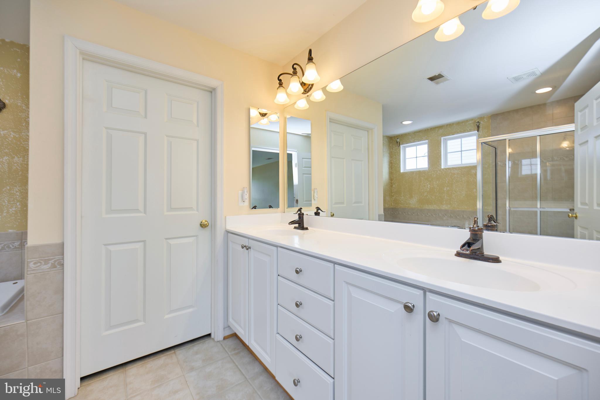 STEPHENS LANDING - Residential Lease