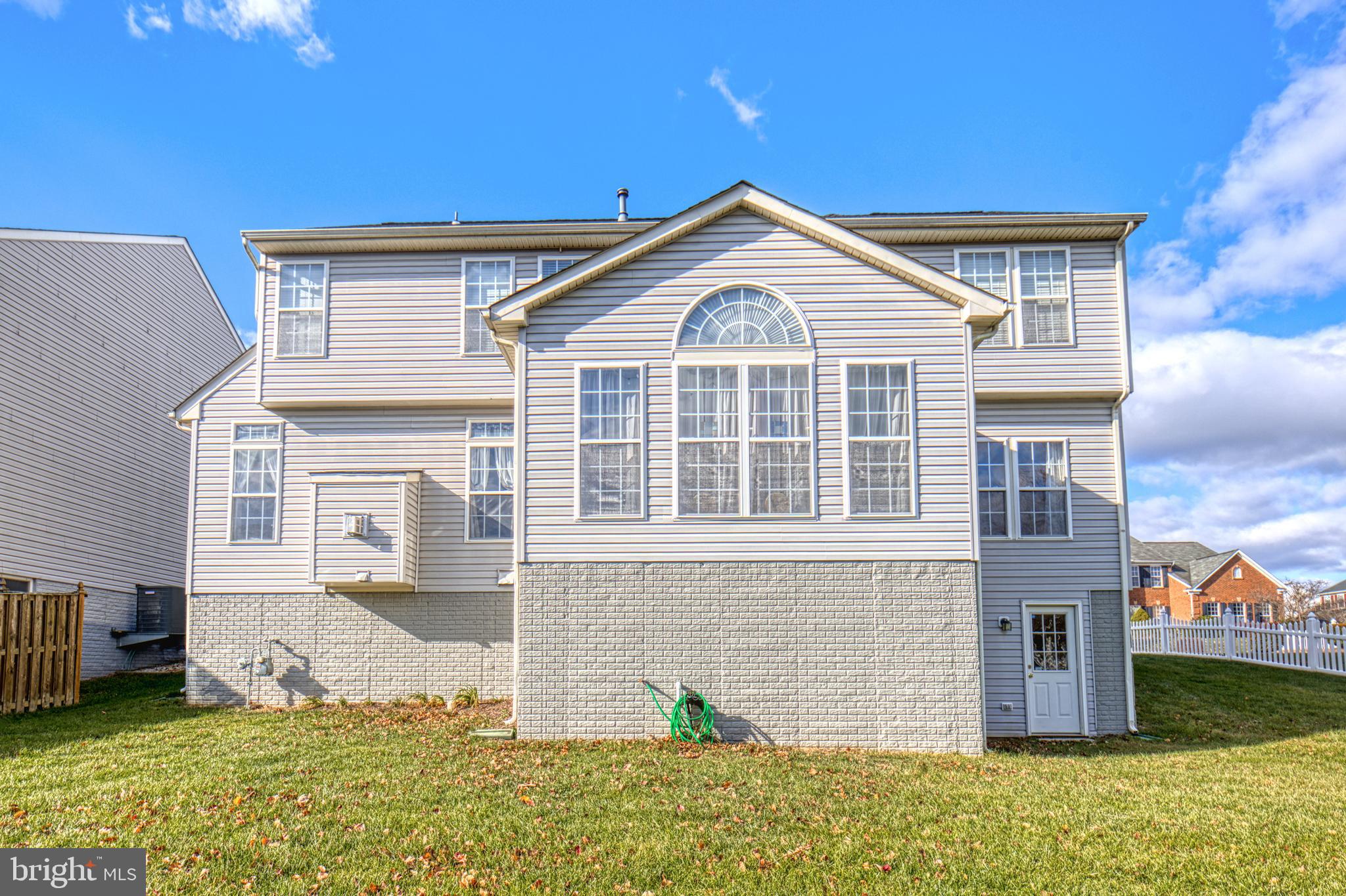 STEPHENS LANDING - Residential Lease