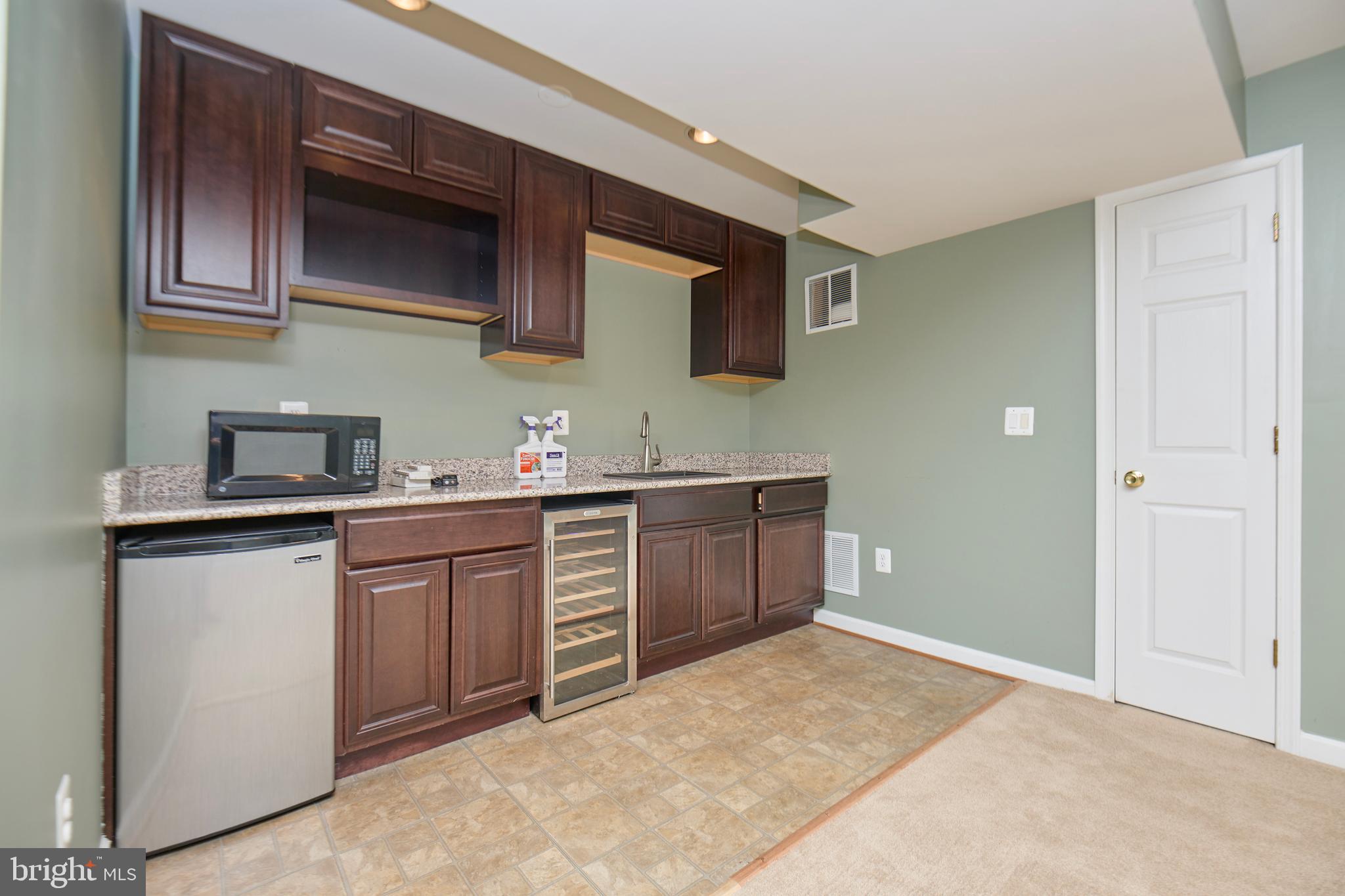 STEPHENS LANDING - Residential Lease