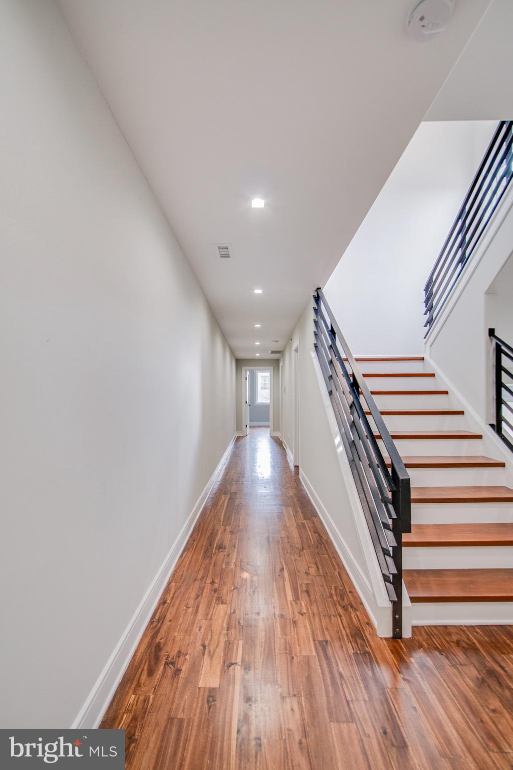 SPRING GARDEN - Residential