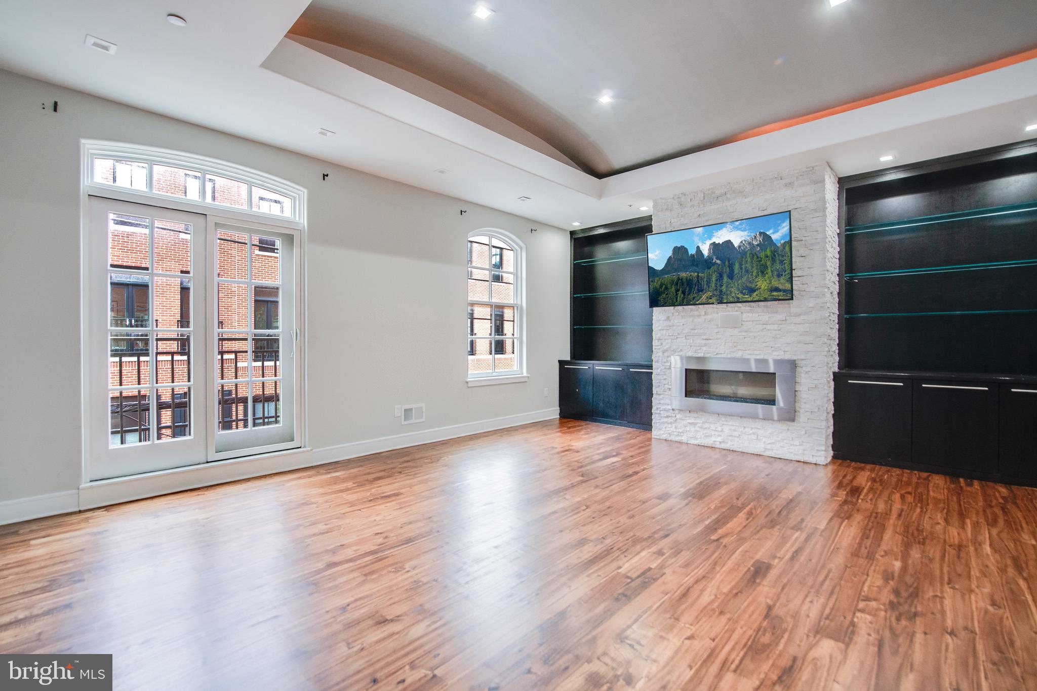 SPRING GARDEN - Residential