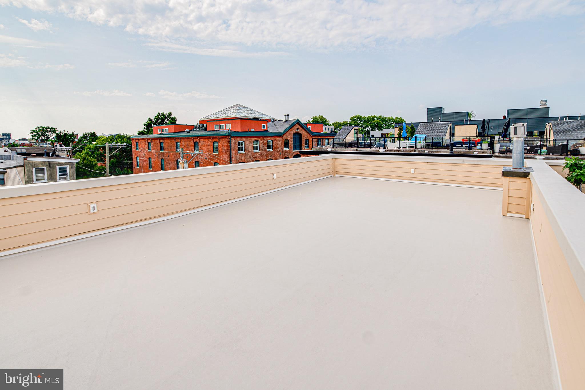 SPRING GARDEN - Residential