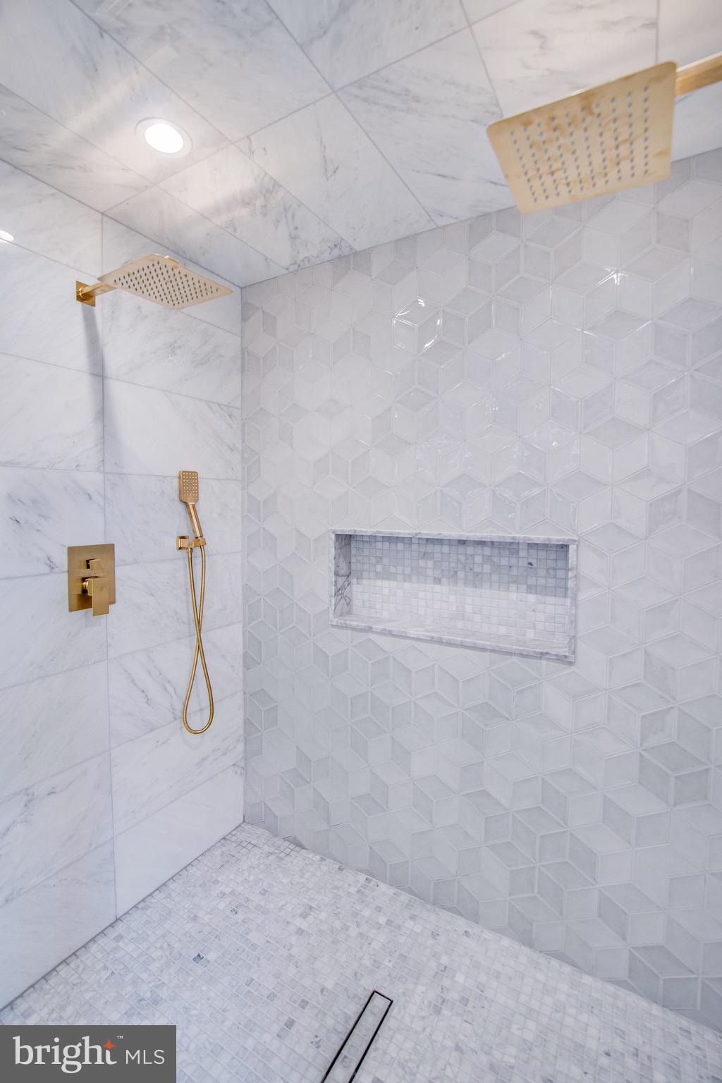 SPRING GARDEN - Residential