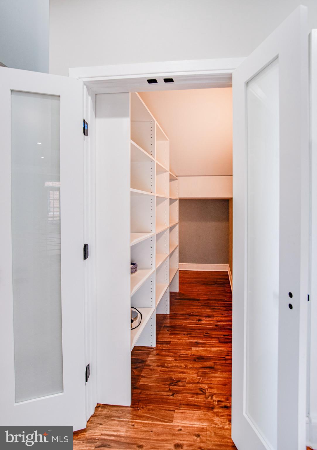 SPRING GARDEN - Residential