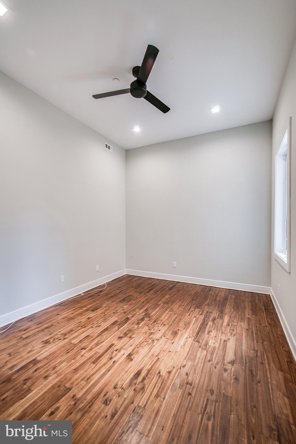 SPRING GARDEN - Residential