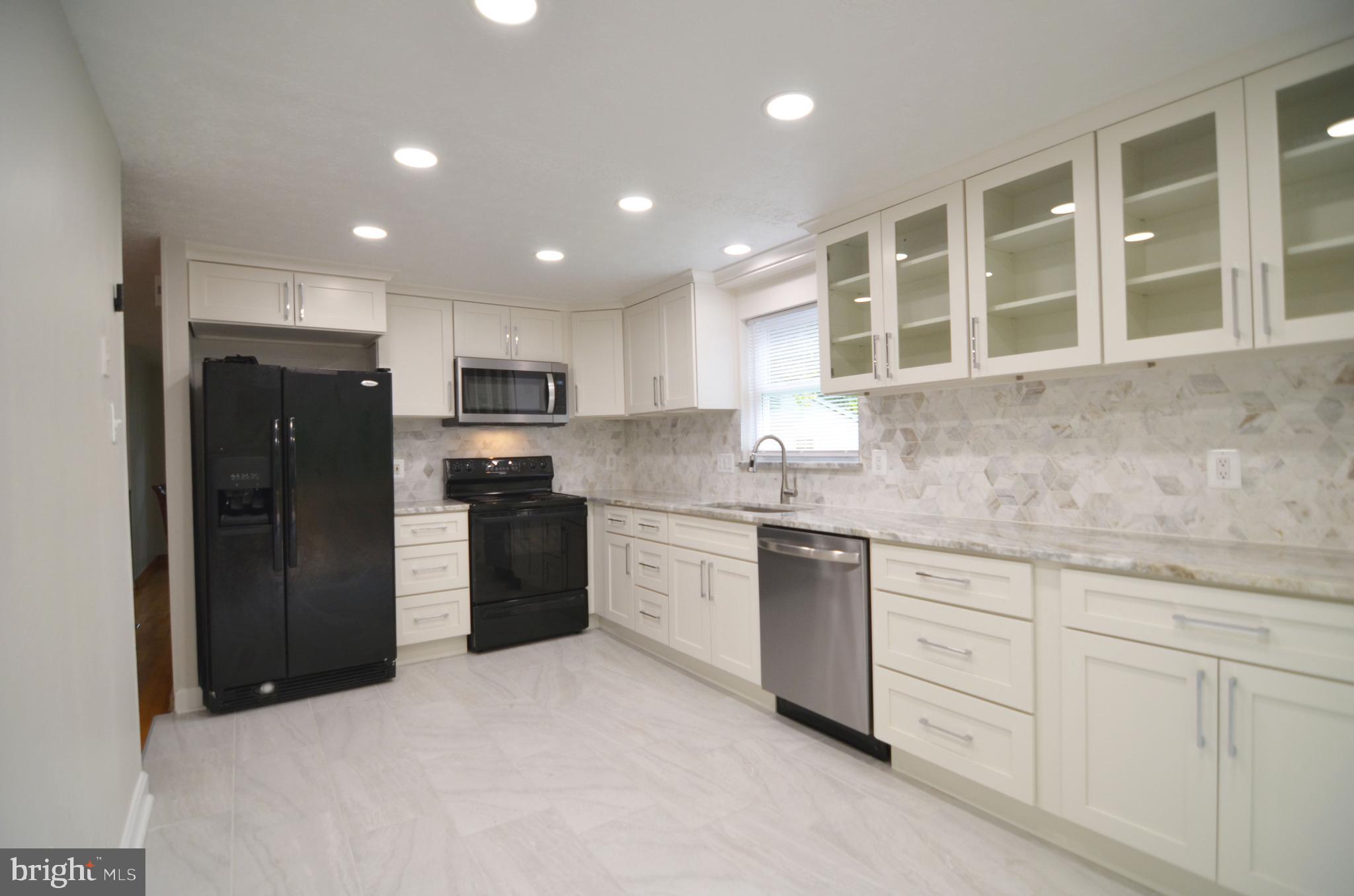 VILLAGE OF OWEN BROWN - Residential Lease