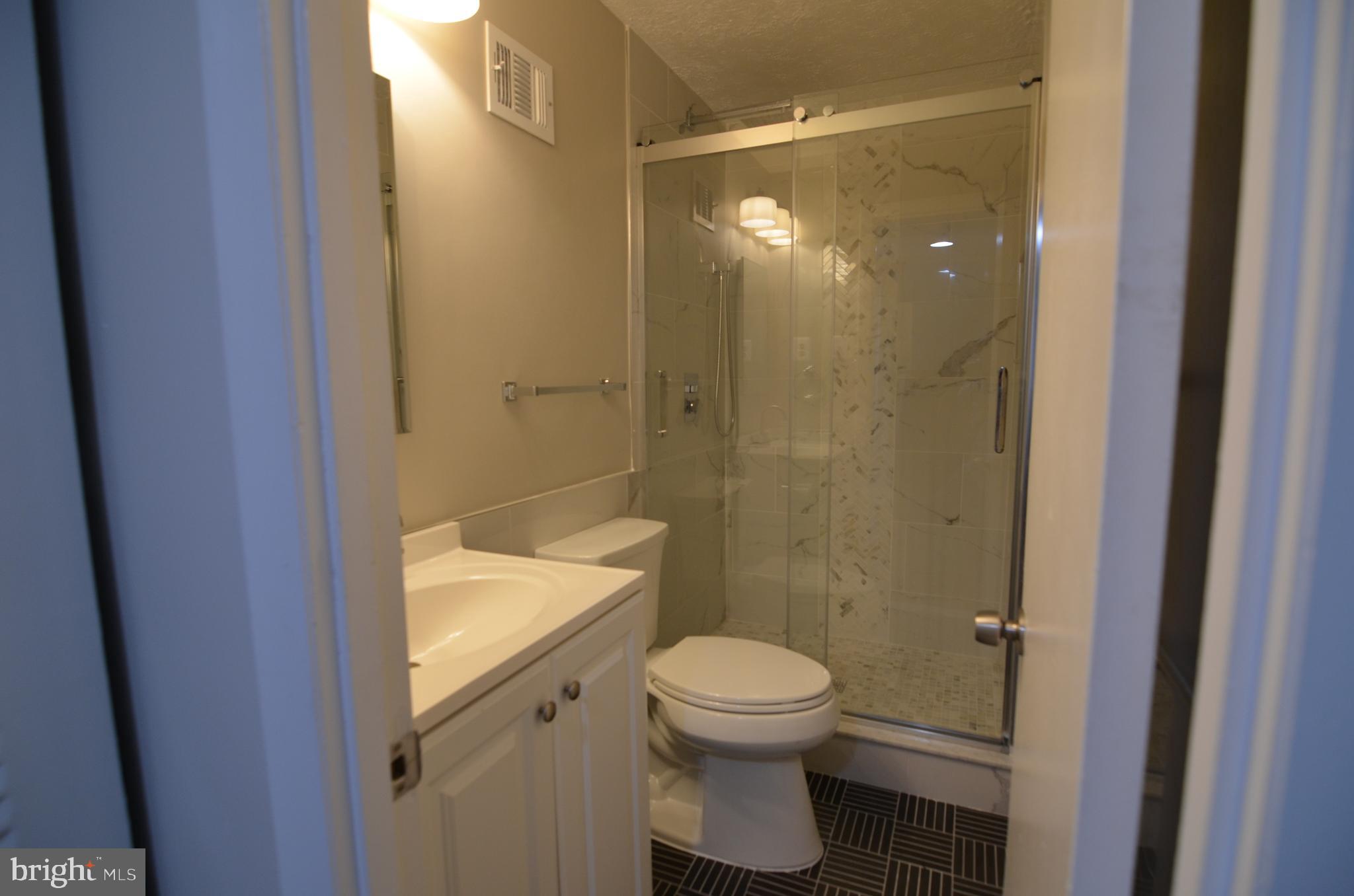 VILLAGE OF OWEN BROWN - Residential Lease