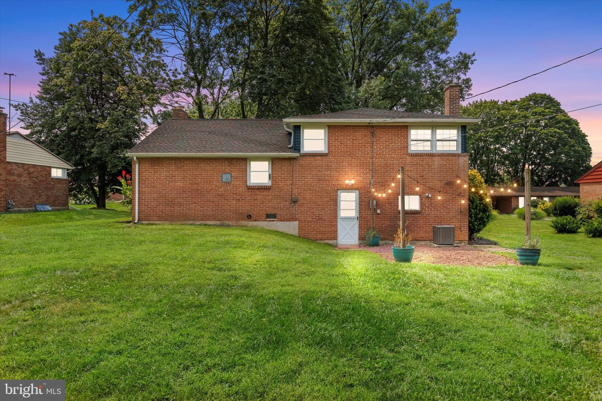 York, Pennsylvania 17402, United States, 3 Bedrooms Bedrooms, ,2 BathroomsBathrooms,Residential,Pending,189644