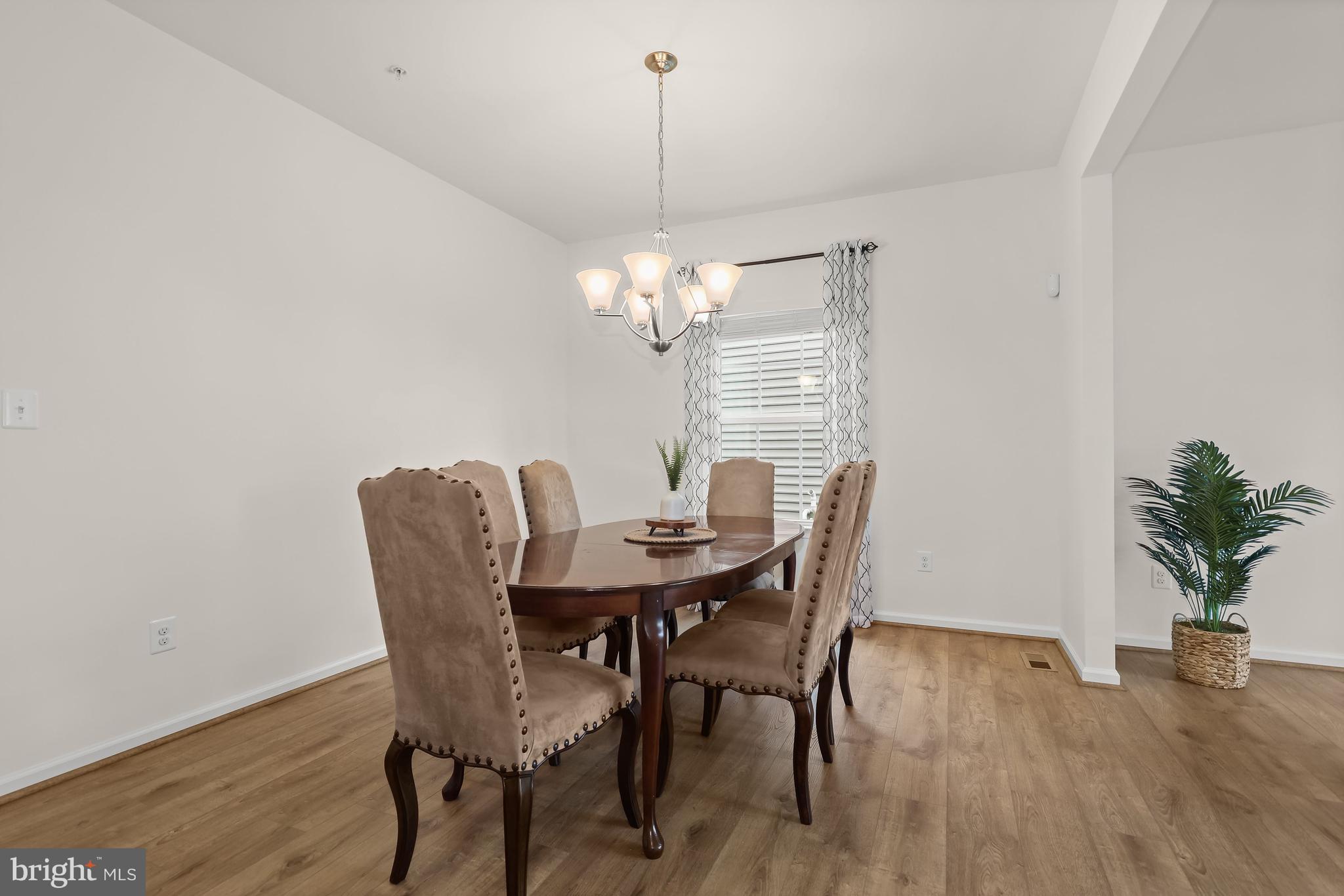 FIELDCREST - Residential