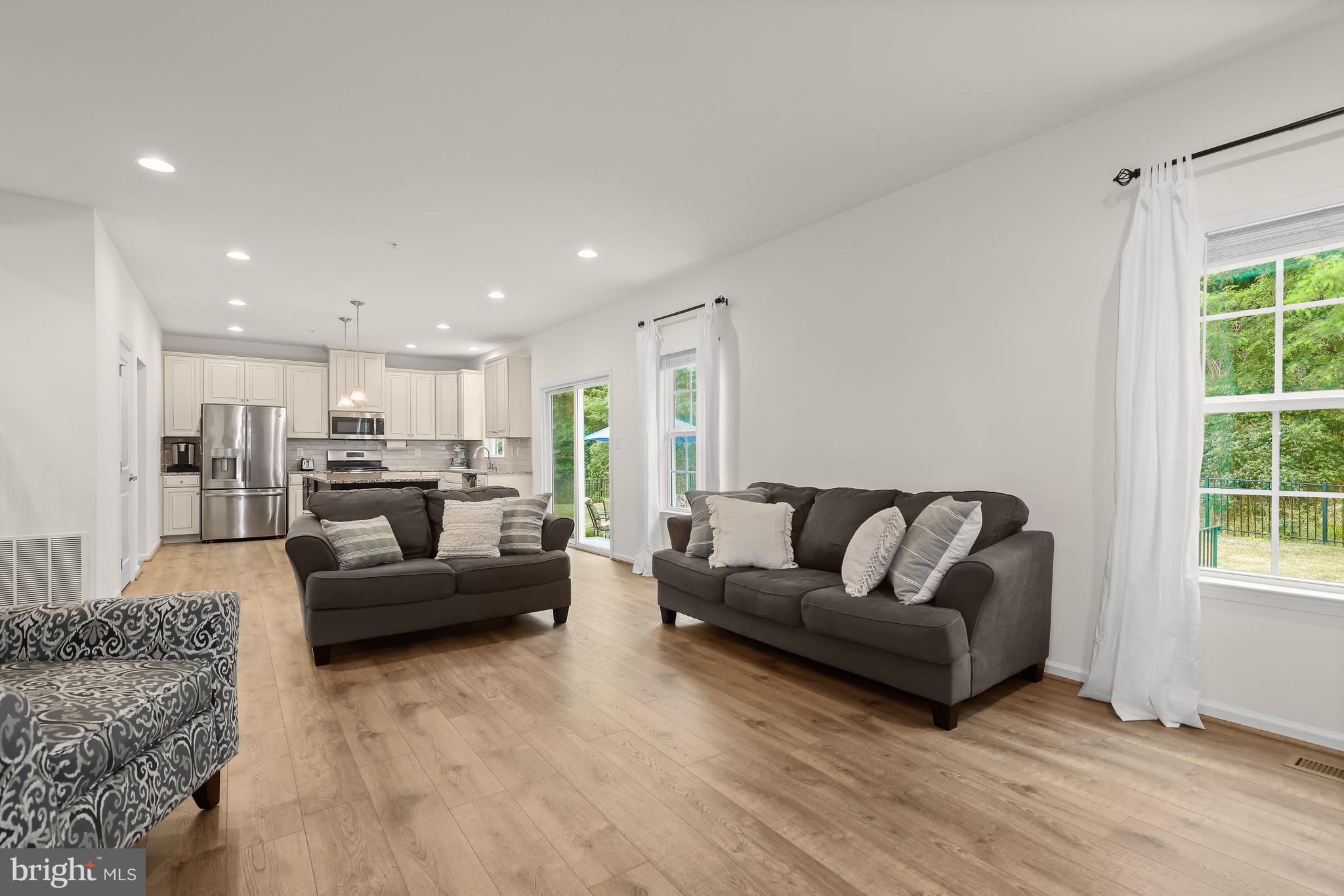 FIELDCREST - Residential