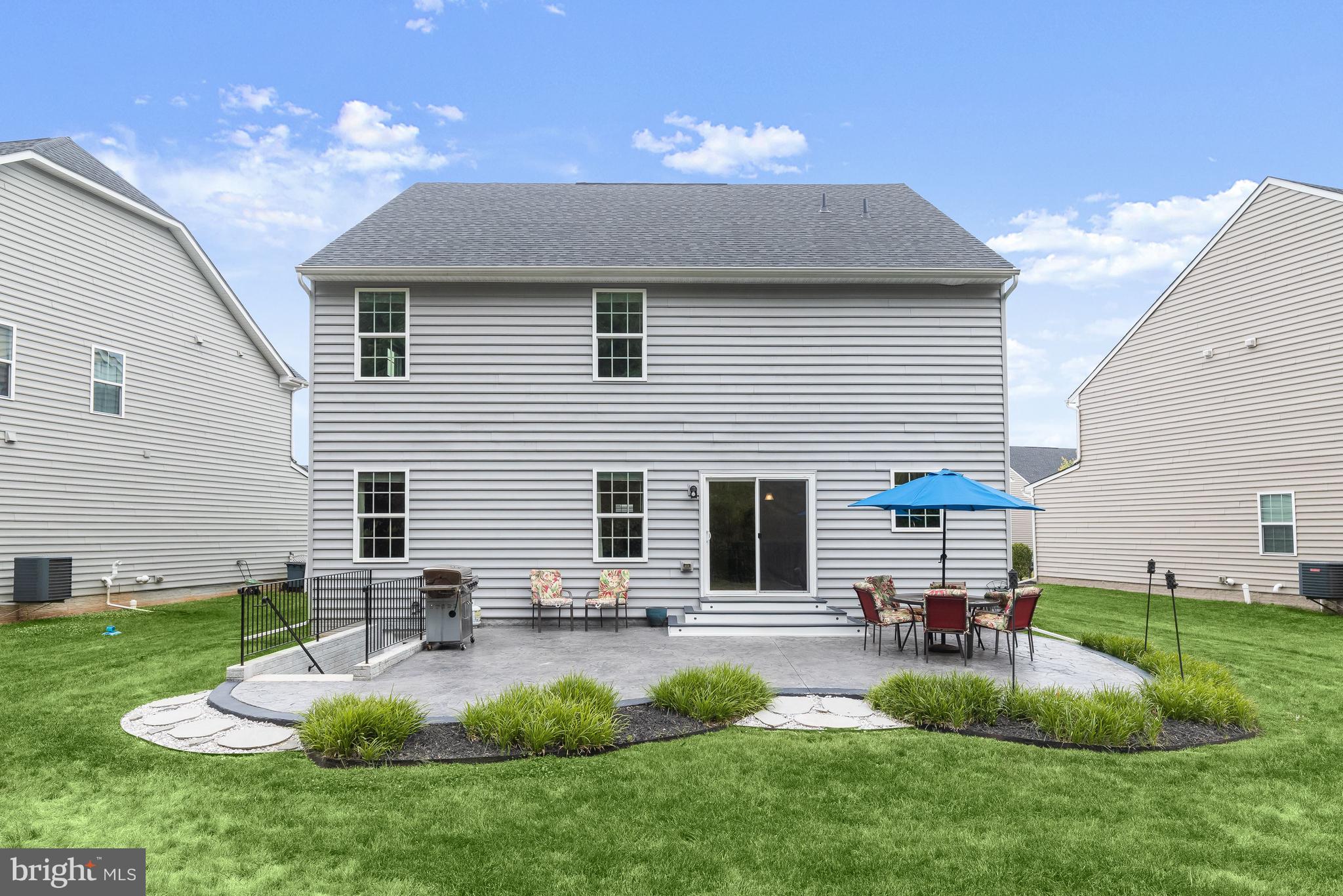 FIELDCREST - Residential