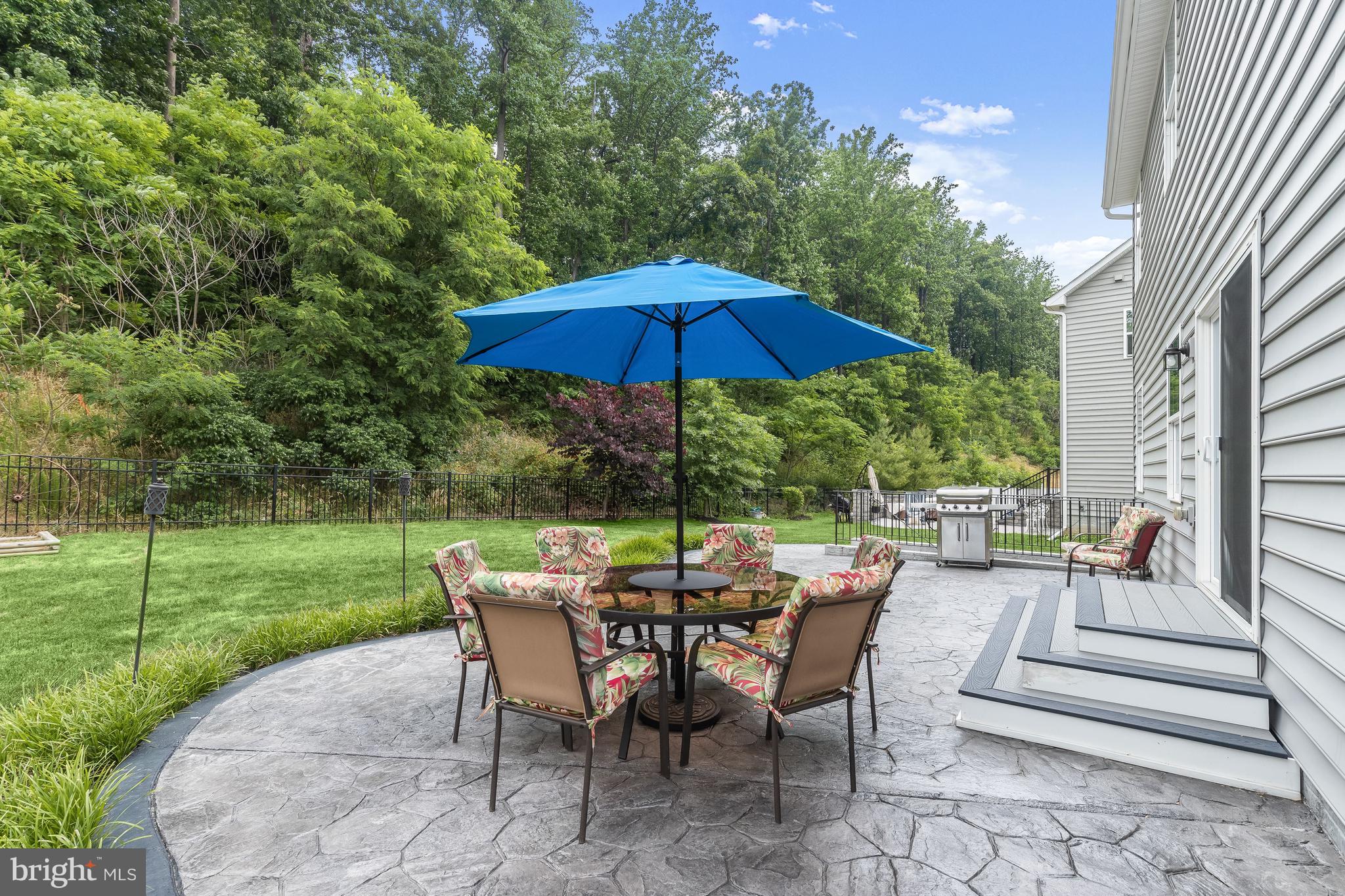 FIELDCREST - Residential