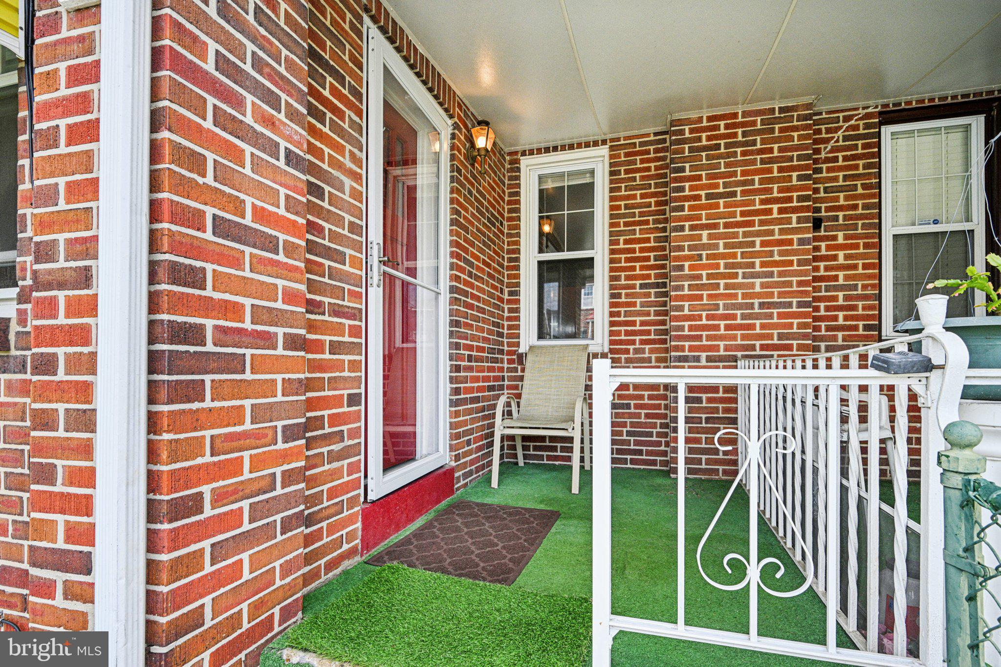 218 S CONNELL STREET