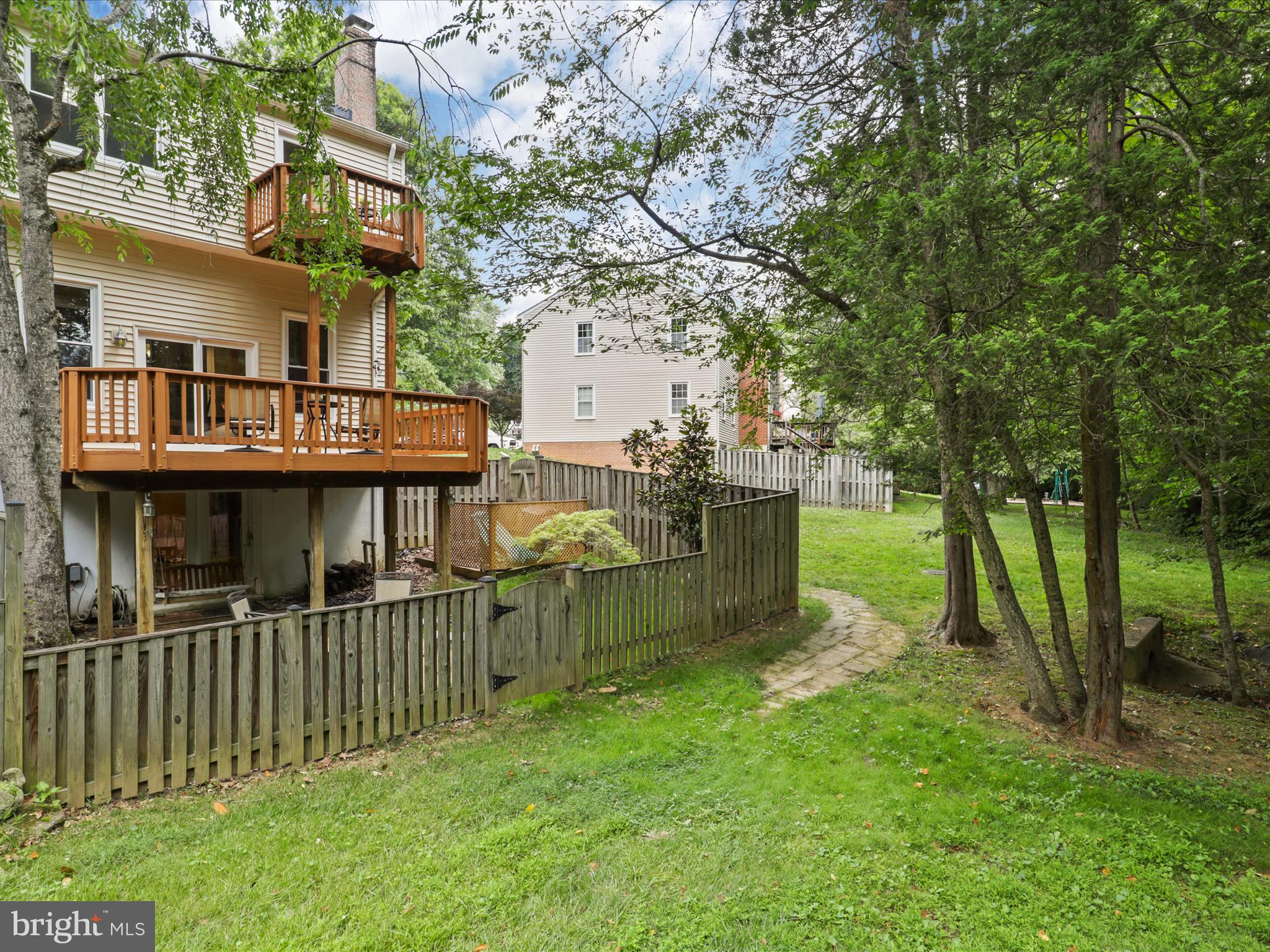 DANBURY FOREST - Residential