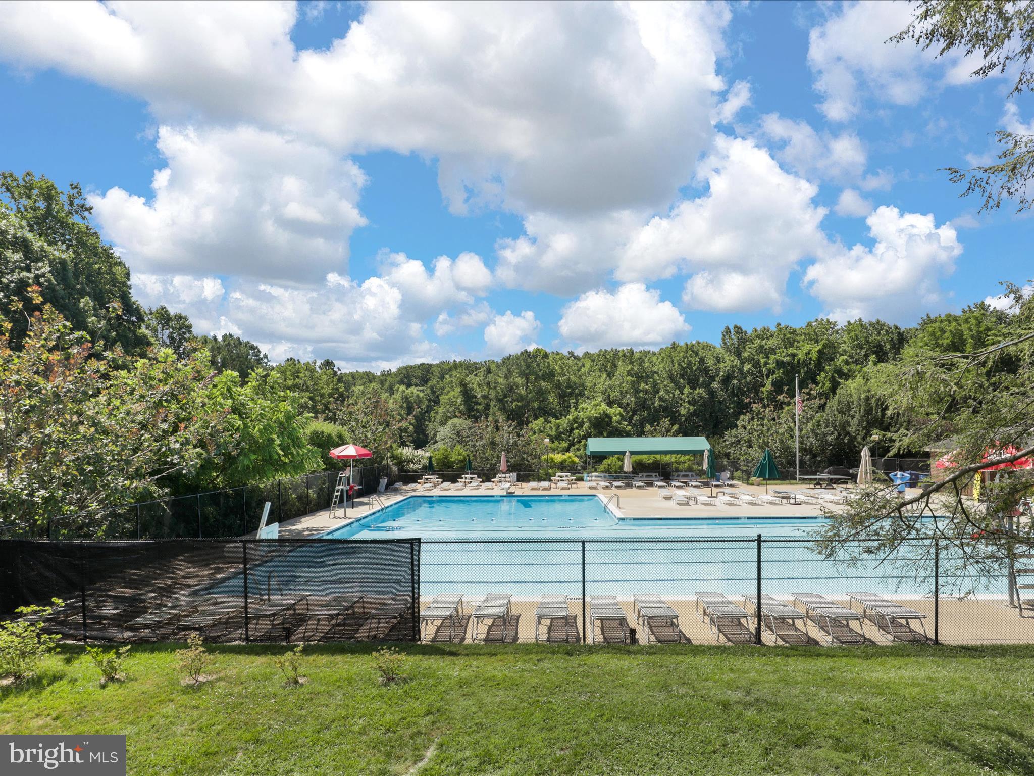 DANBURY FOREST - Residential