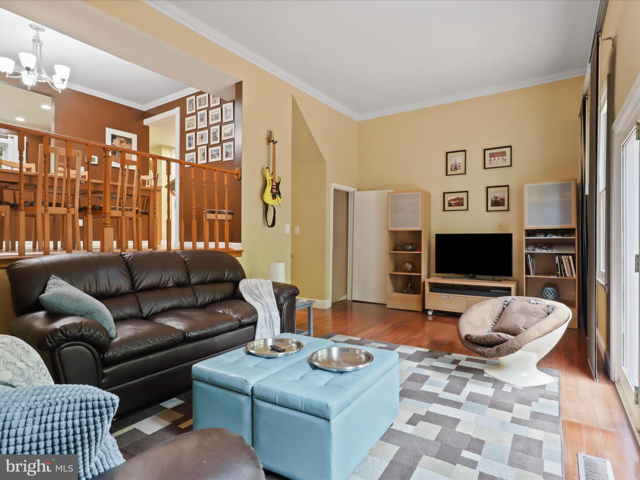 DANBURY FOREST - Residential